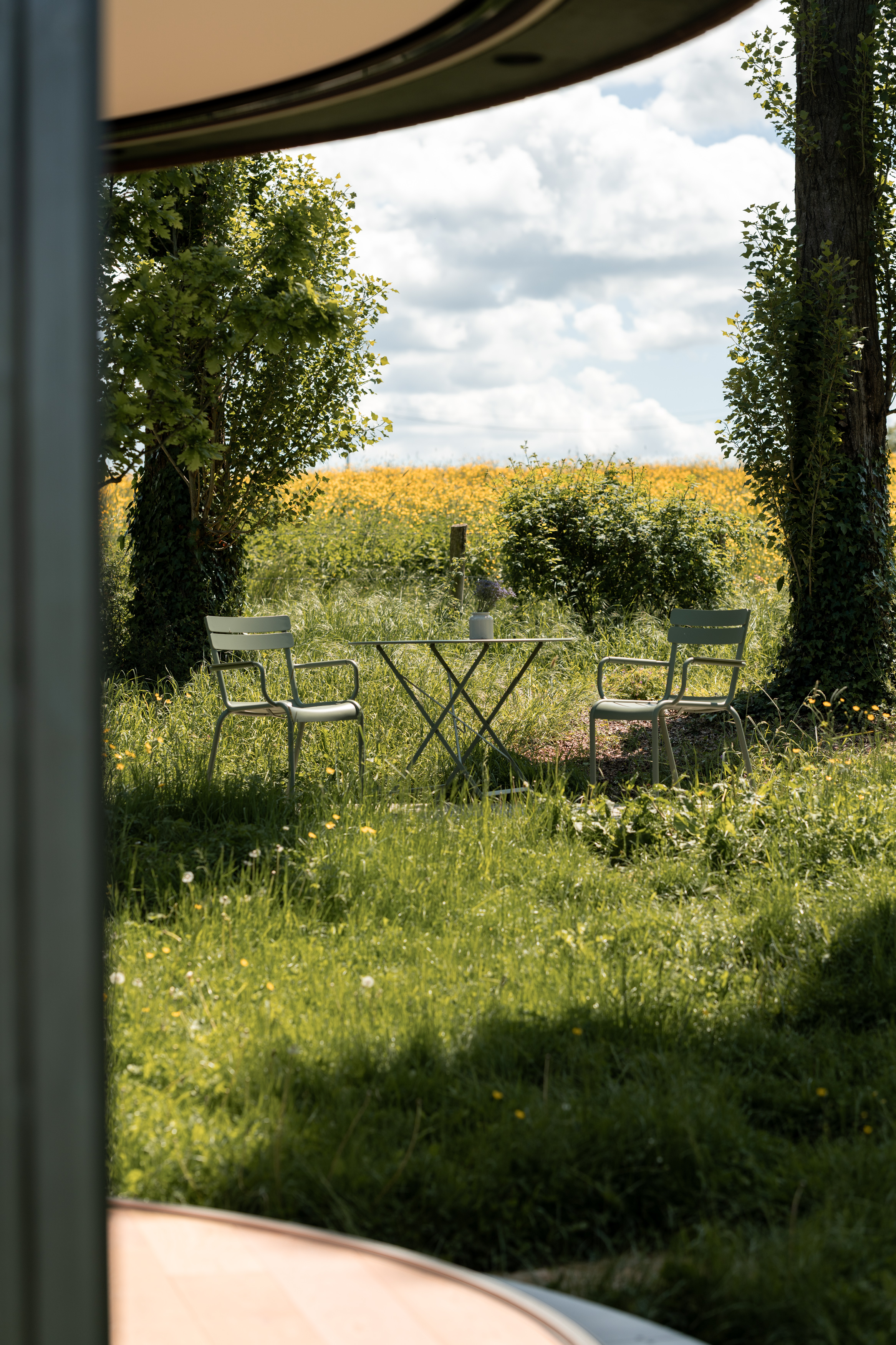 Suite prairie Tomette Singulière — Cabane avec spa à Saône-et-Loire à La Chapelle-du-Mont-de-France — cuisine