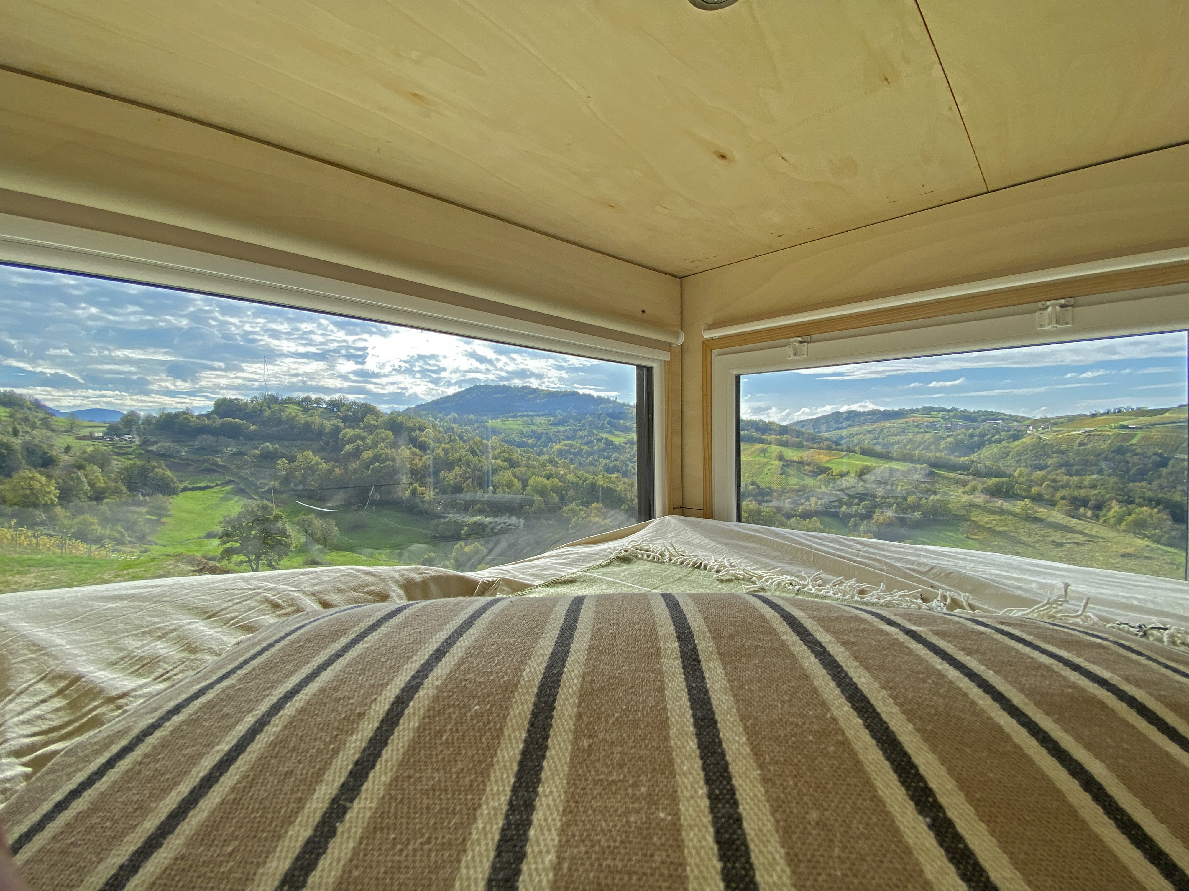 Belvédère du Haut Bugey — Tiny House panoramique à Boyeux (Ain) à Boyeux-Saint-Jérôme — vue depuis la terrasse