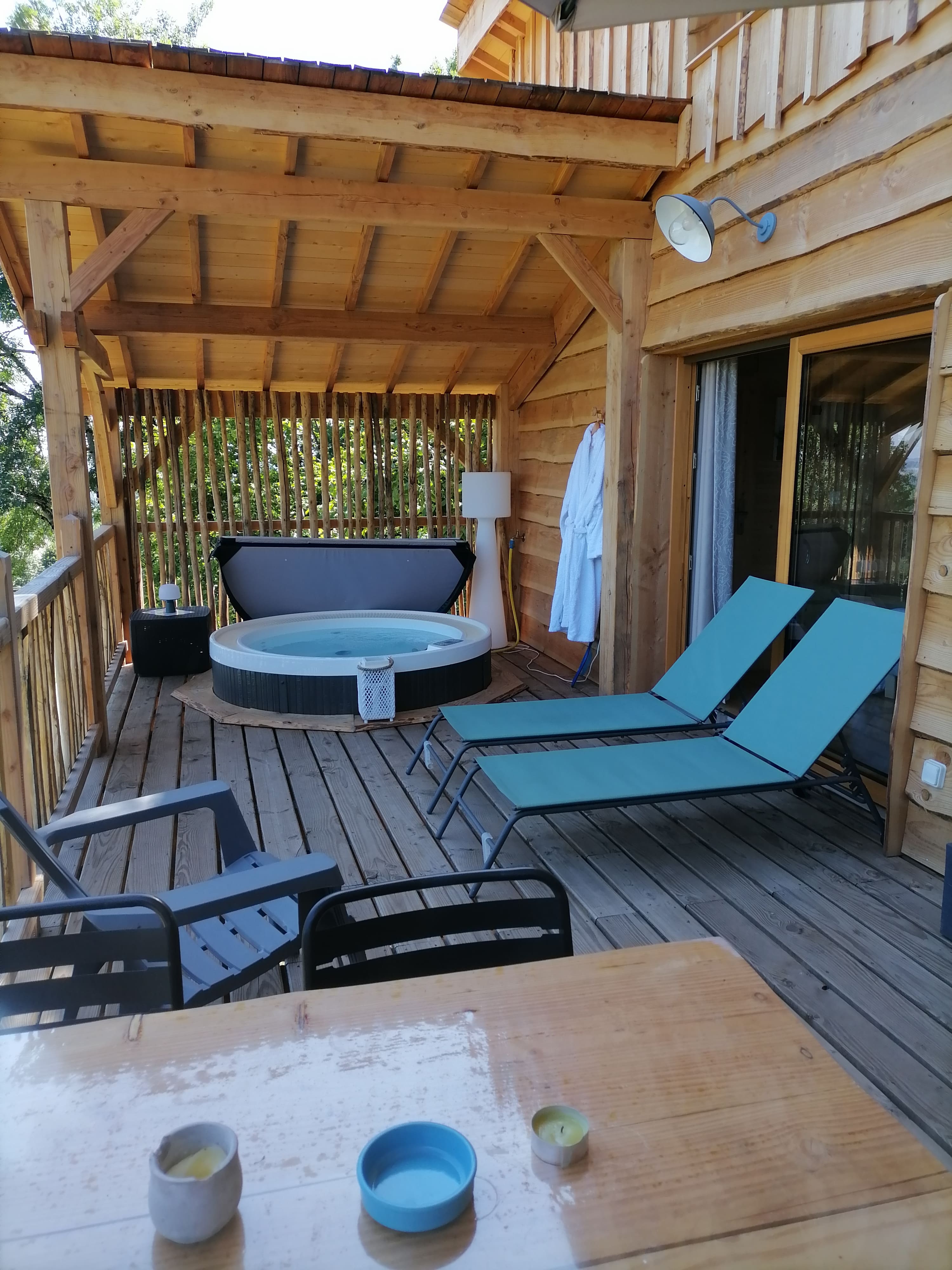 Cabane l'Embène & Spa : une escapade insolite en Auvergne