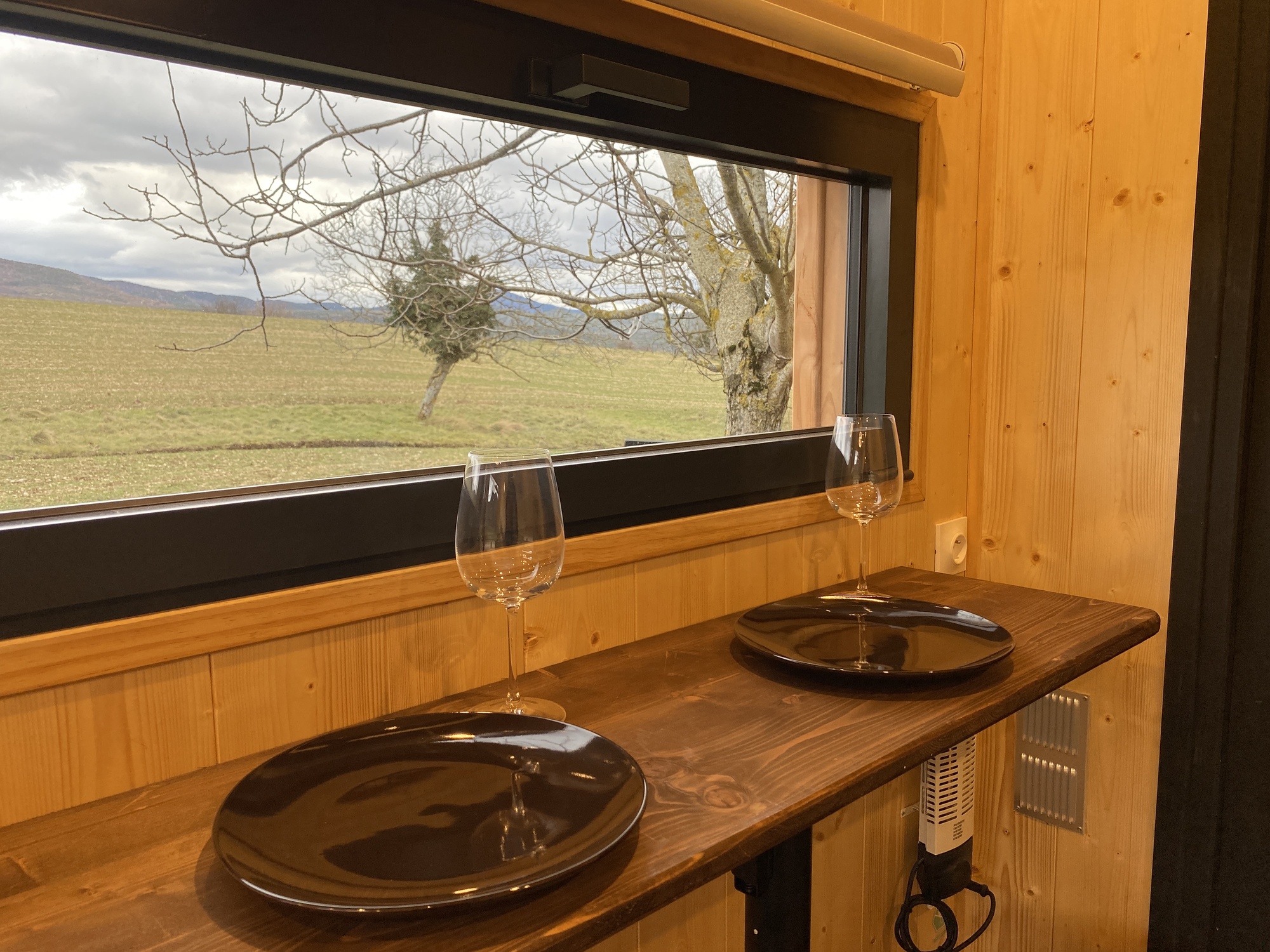 Le Brame des 4 Vents — Tiny House avec spa à Gigors (Drôme) à Gigors-et-Lozeron — cuisine
