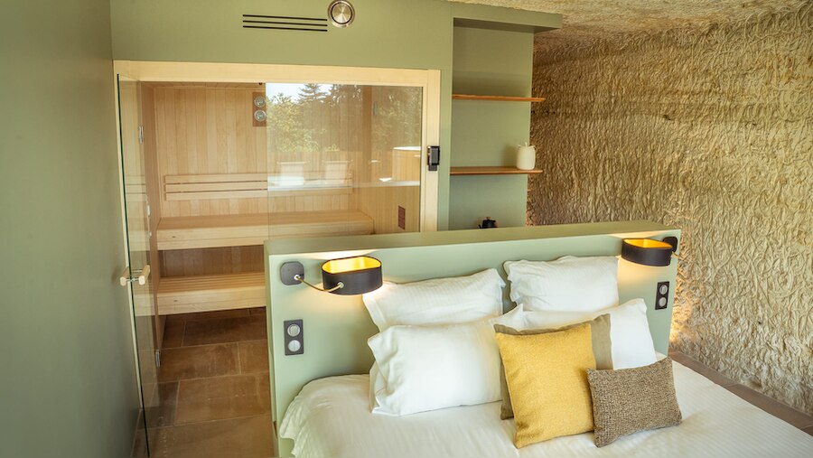 Suite Prestige Terrasse — Château avec sauna & bain nordique à Indre-et-Loire à Tours — vue depuis la terrasse