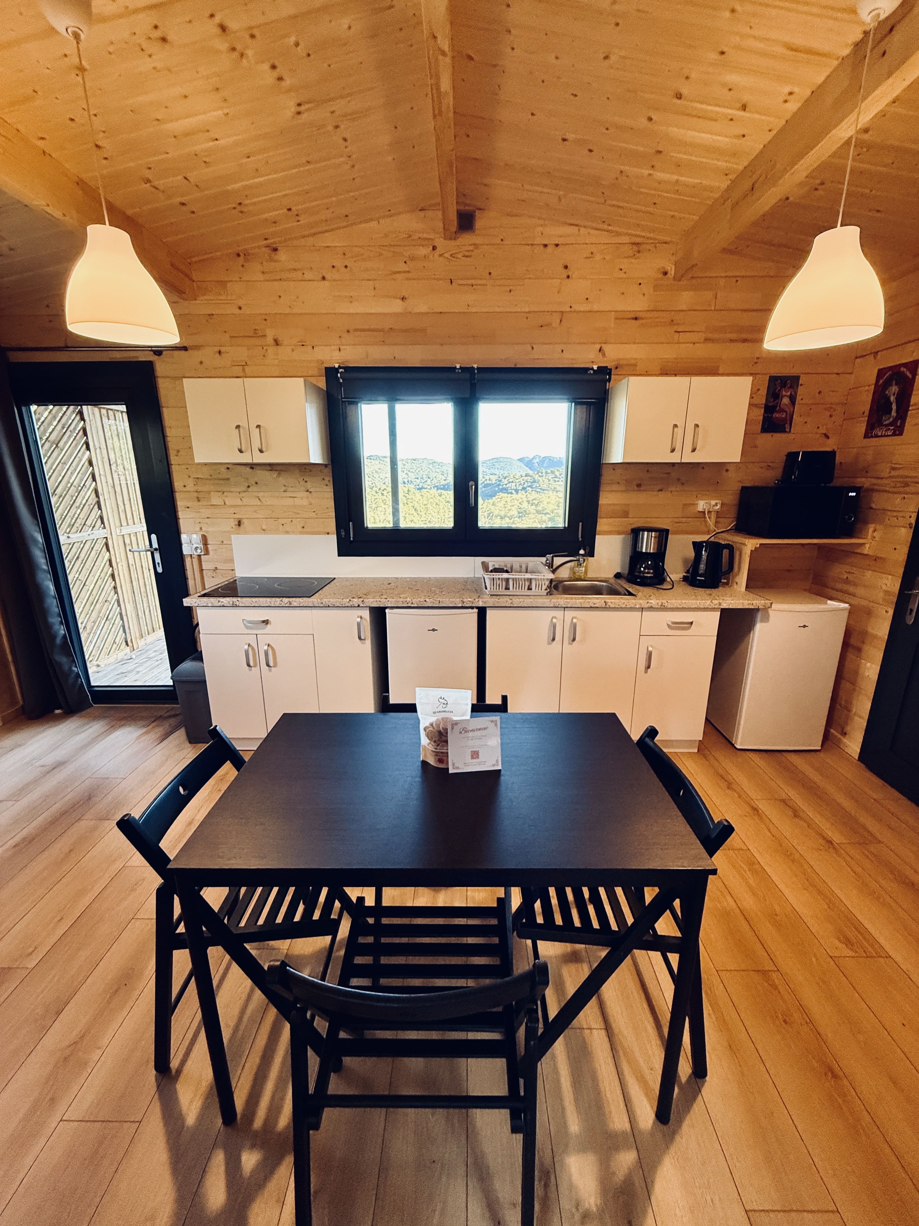 Lodge Le Chamois — Chalet avec terrasse panoramique à Ain à Bourg-en-Bresse — salle de bain