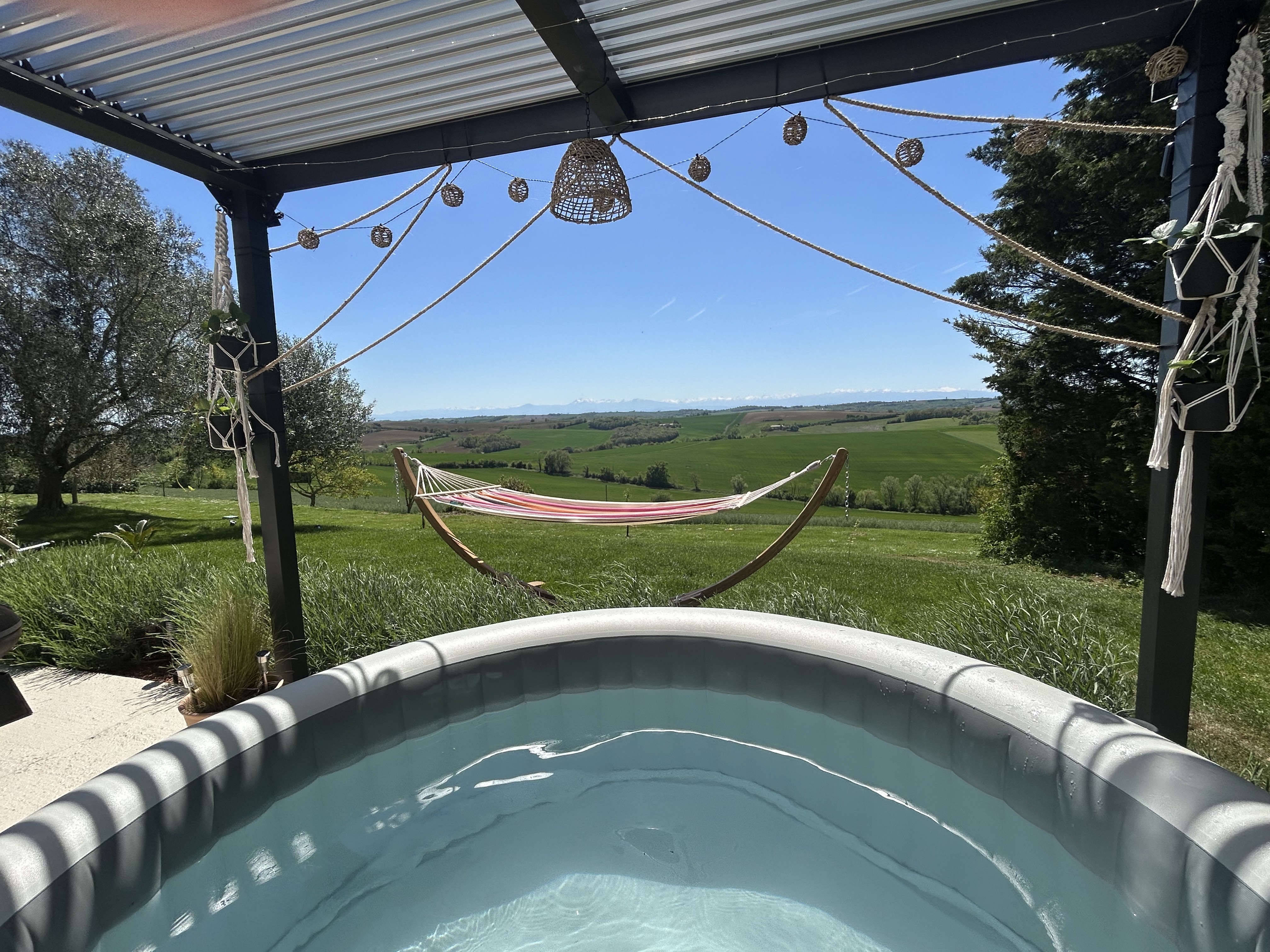 Évasion dans un dôme au cœur des Midi-Pyrénées à Caignac — espace de vie