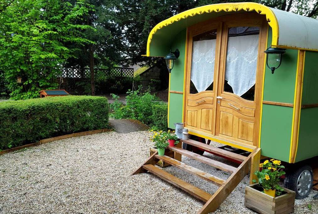 Roulotte Mariposa : une escapade insolite en pleine nature à Loches — vue intérieure