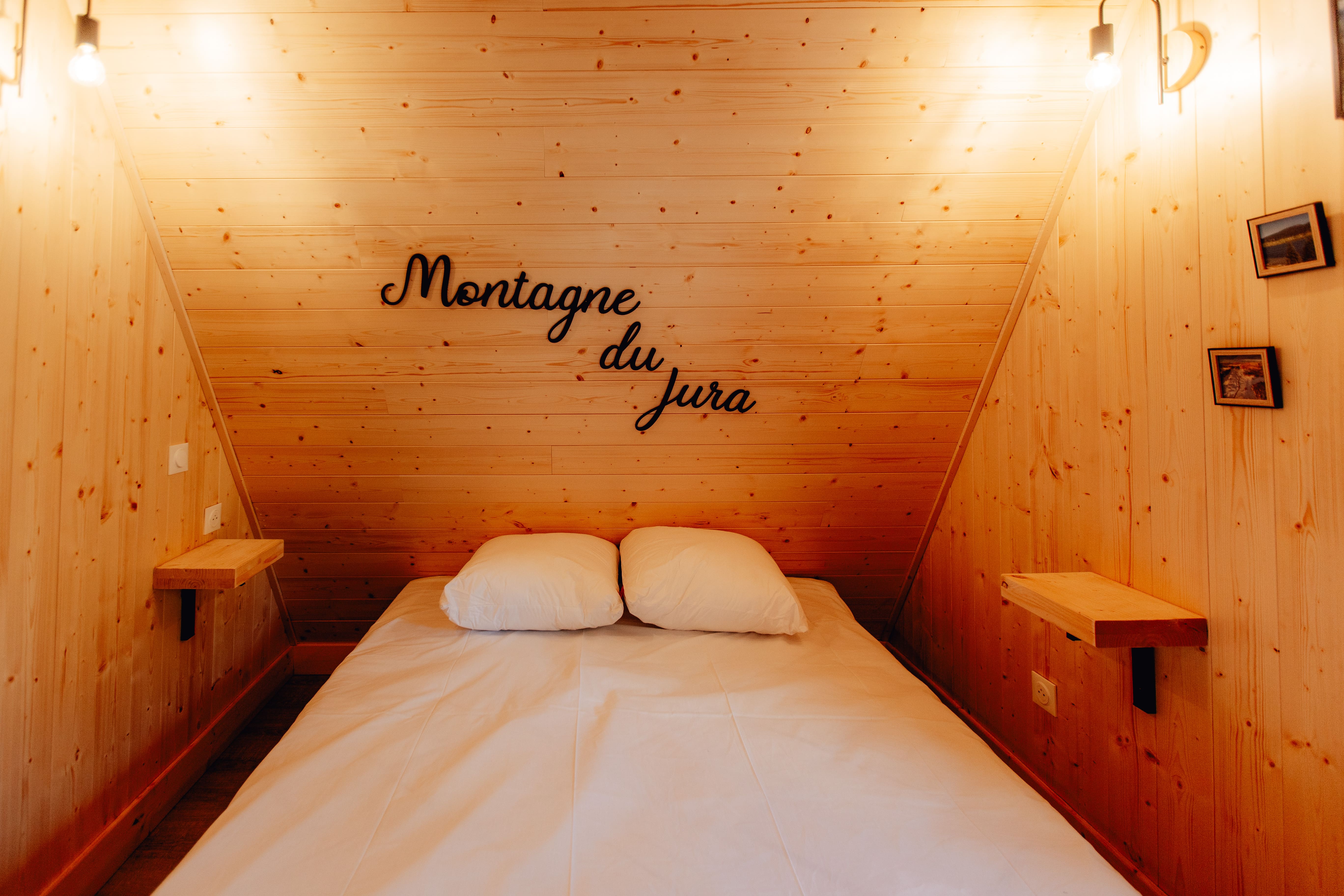 Chalet romantique en Franche-Comté : une évasion en pleine nature à Coyron — environnement naturel