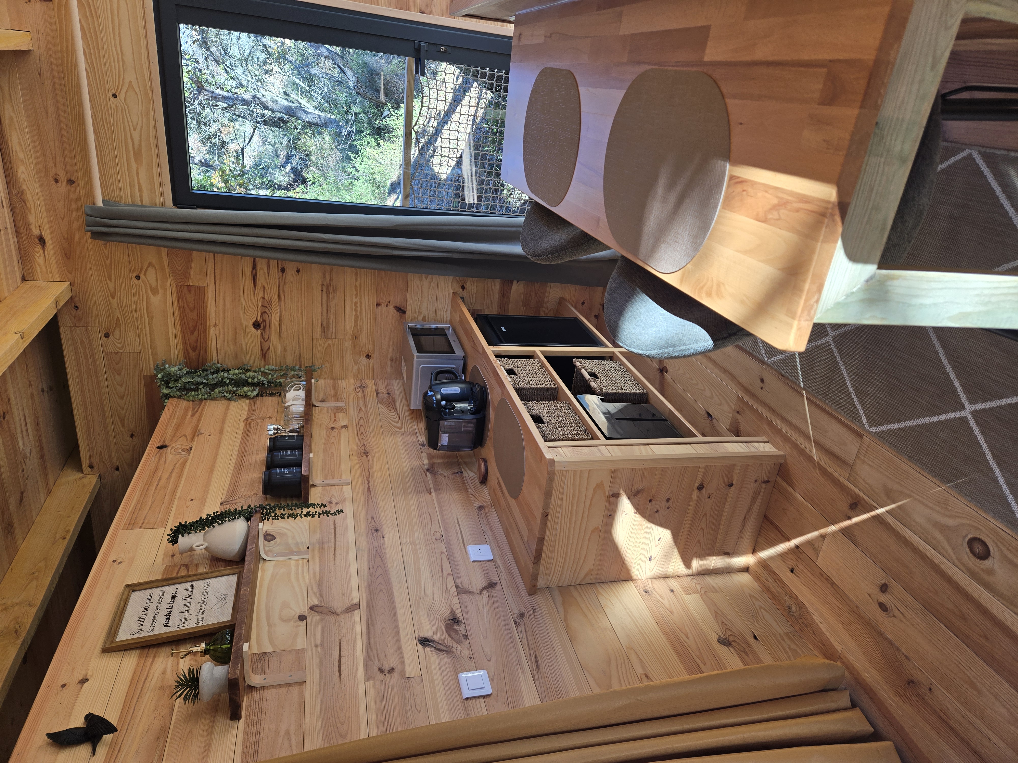La Parenthèse — Cabane sur pilotis avec spa à Pyrénées-Orientales à Finestret — salle de bain