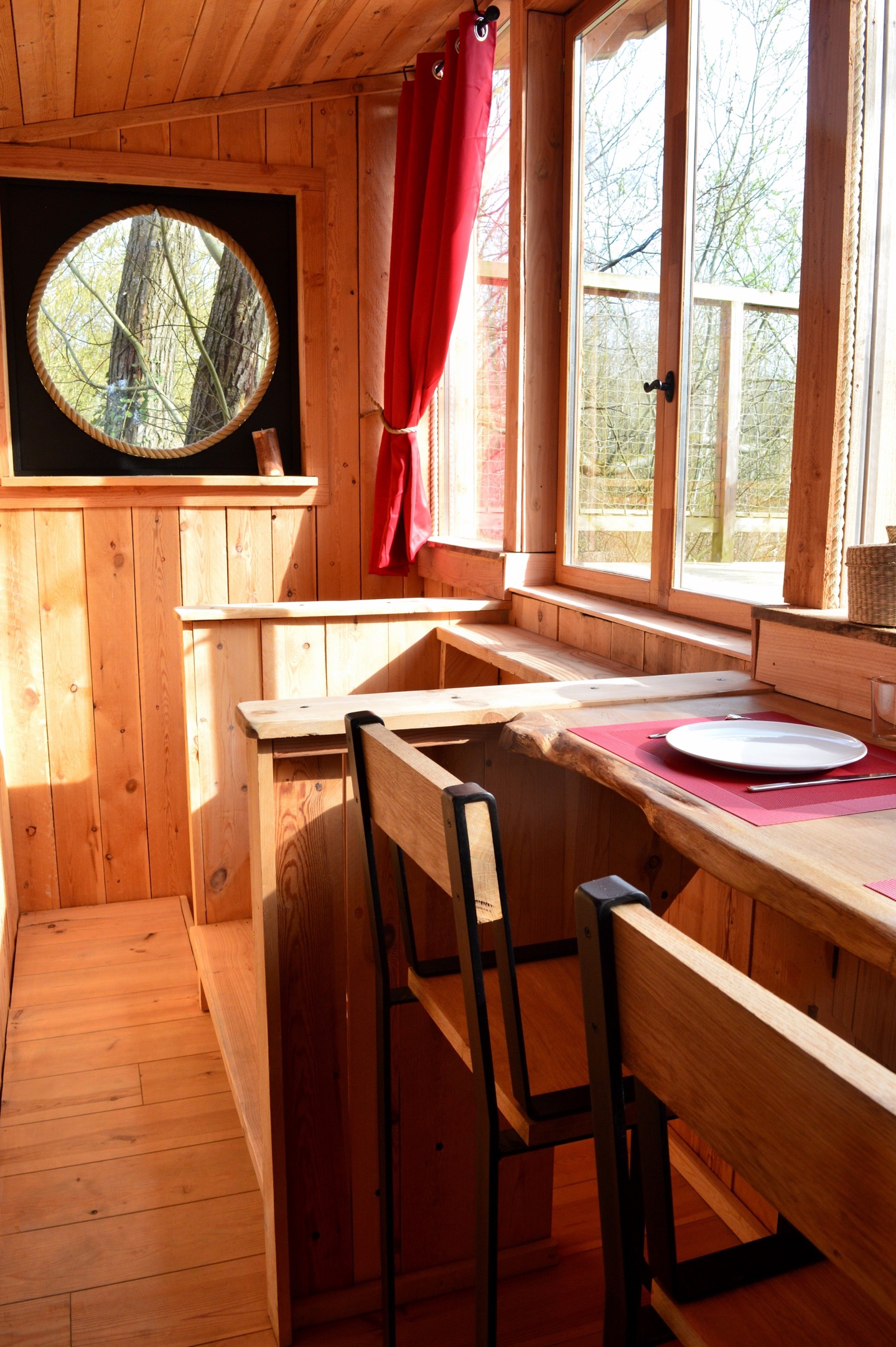 Cabane Spa Reflets Bleus : une évasion en Picardie à St-Léger-Aux-Bois — salle de bain