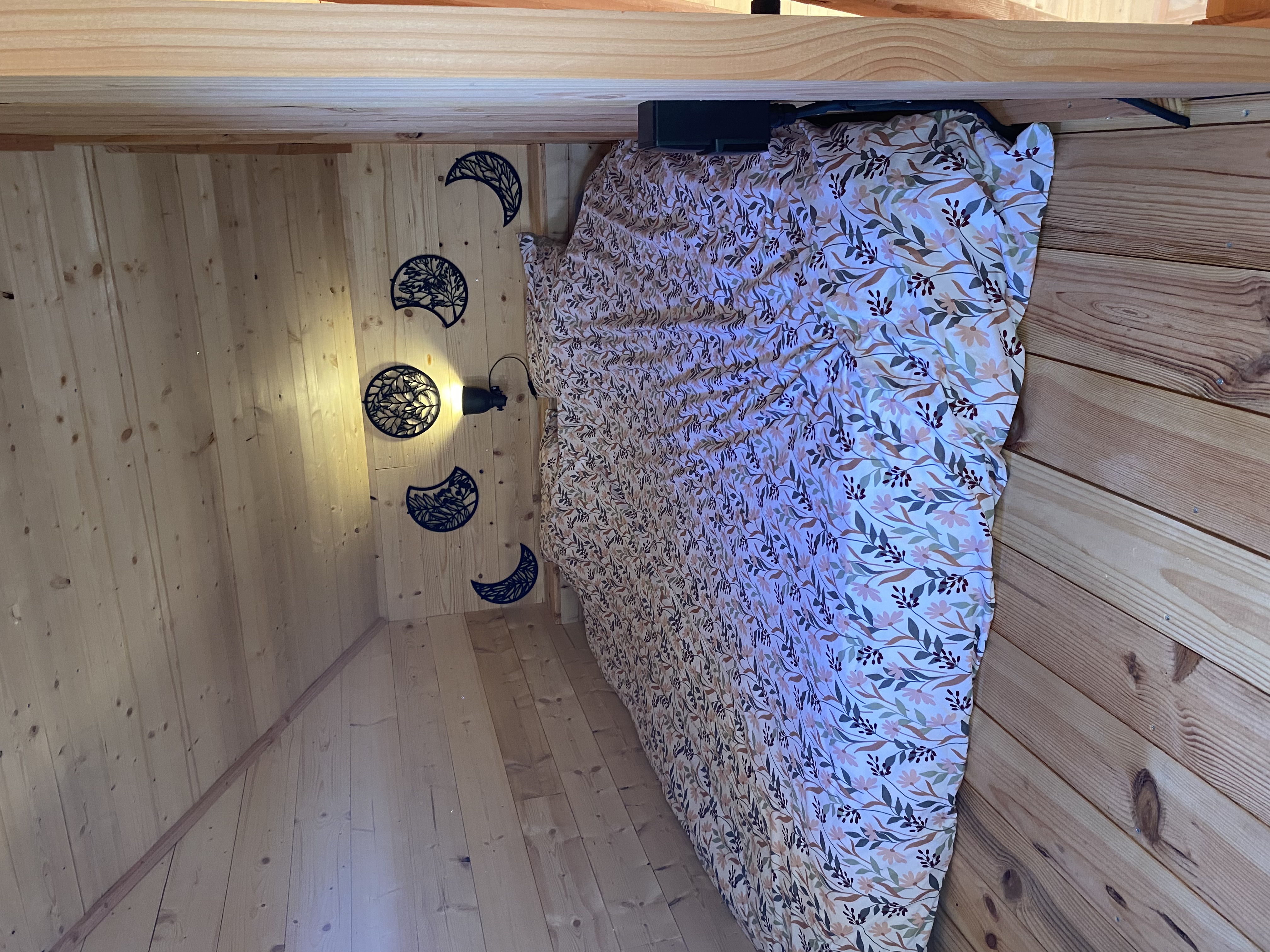 La cabane "Nid secret" — Cabane sur pilotis avec spa à Haute-Loire à Saint-Christophe-d'Allier — salle de bain