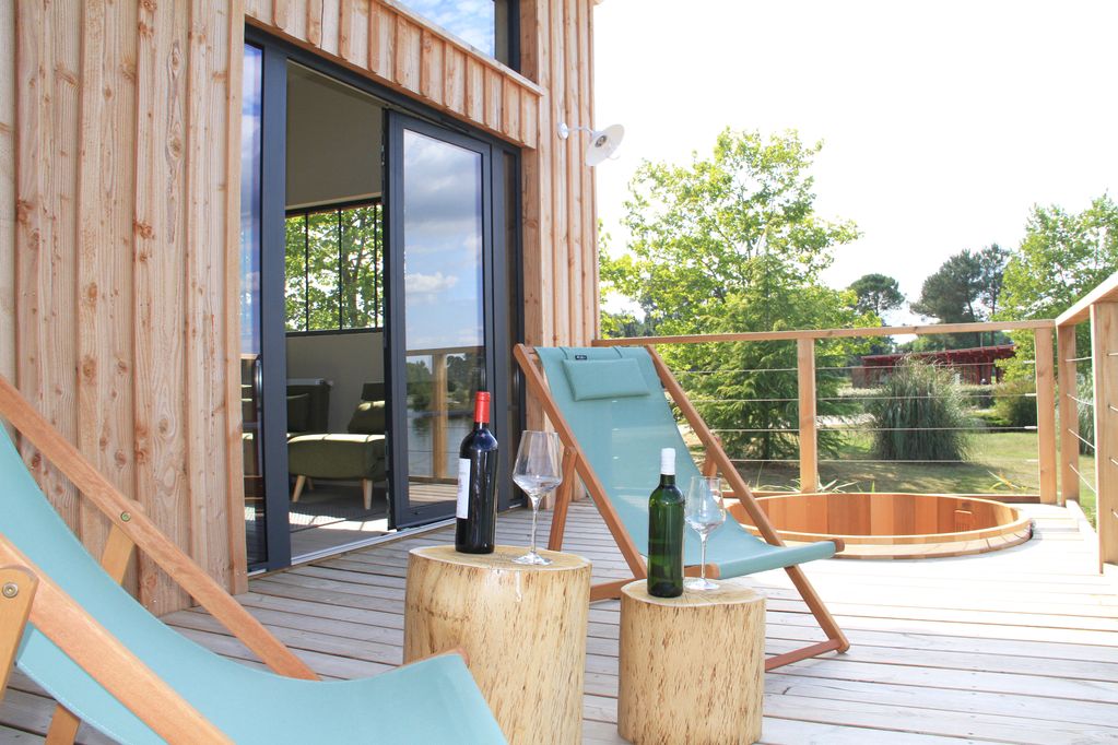 Photo 3/9 — Ecolodge « La Gabare — Ecolodge avec bain nordique à Gironde » à Cézac Gironde