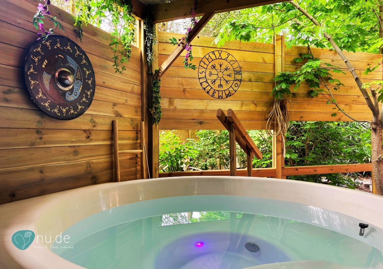 Lodge Valhalla — Séjour romantique avec bain nordique à Zuydcoote (Nord) à Zuydcoote — espace de vie