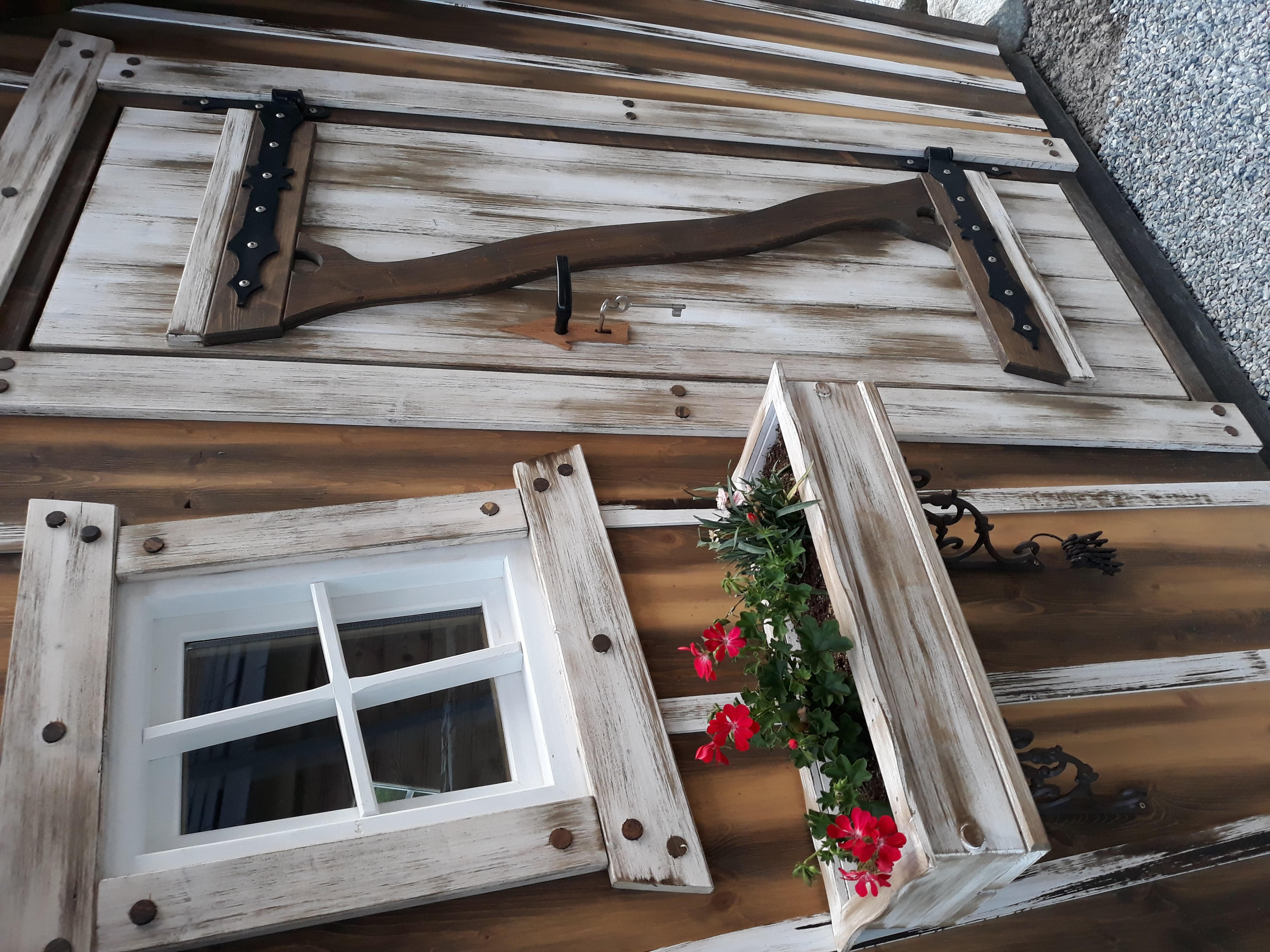 La Cabane de Mister Jack — Cabane avec spa à Savoie à Chambéry — chambre