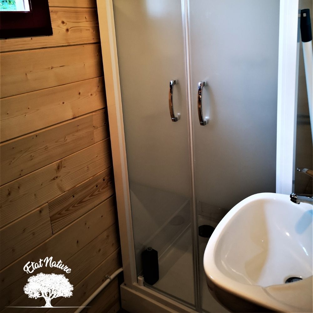 La tiny Etat Nature — Roulotte avec spa à Meurthe-et-Moselle à Nancy — vue depuis la terrasse