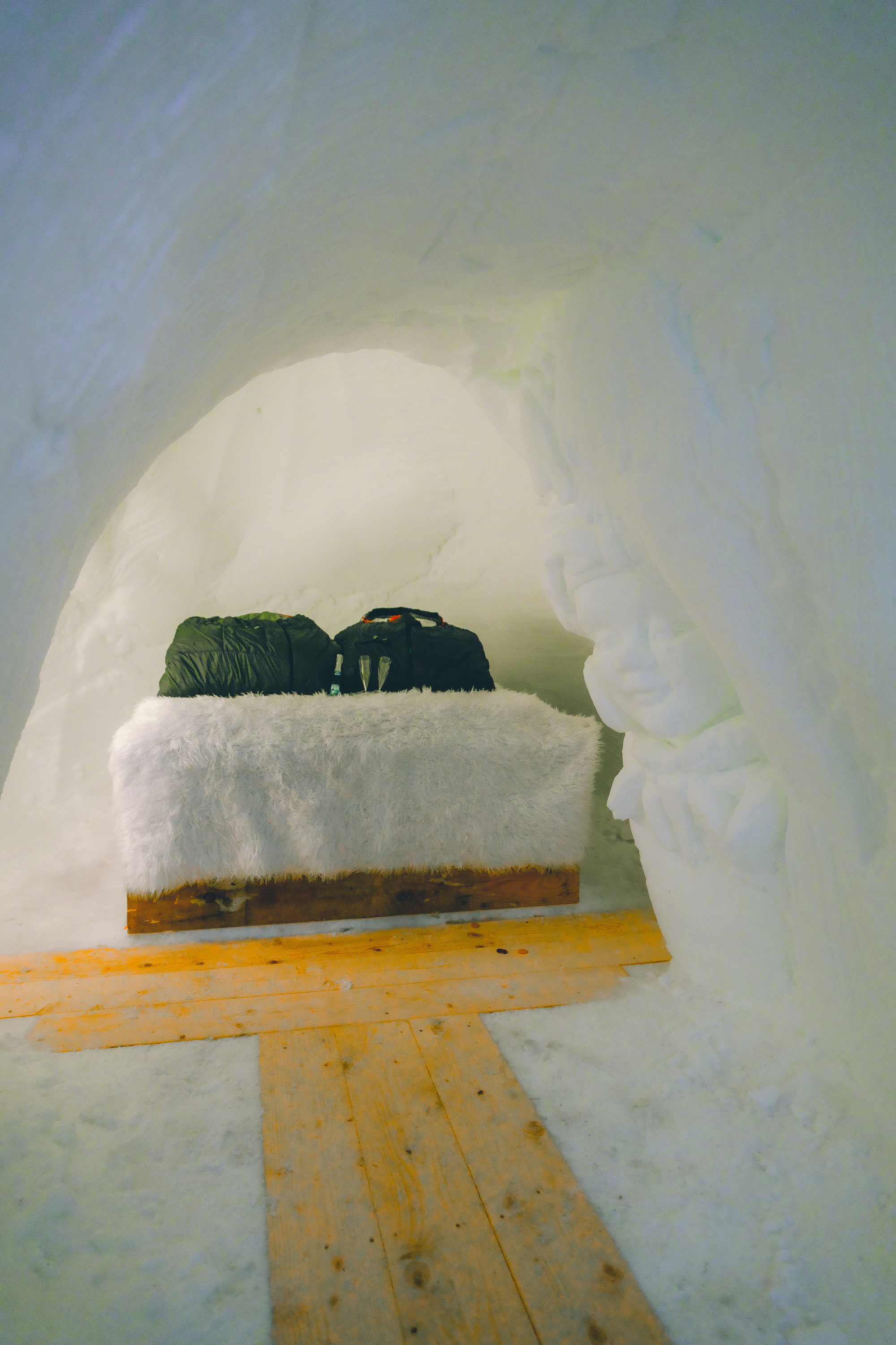 Village Igloo Arcs — Nuit inoubliable dans un igloo à Savoie à Bourg-Saint-Maurice — vue intérieure