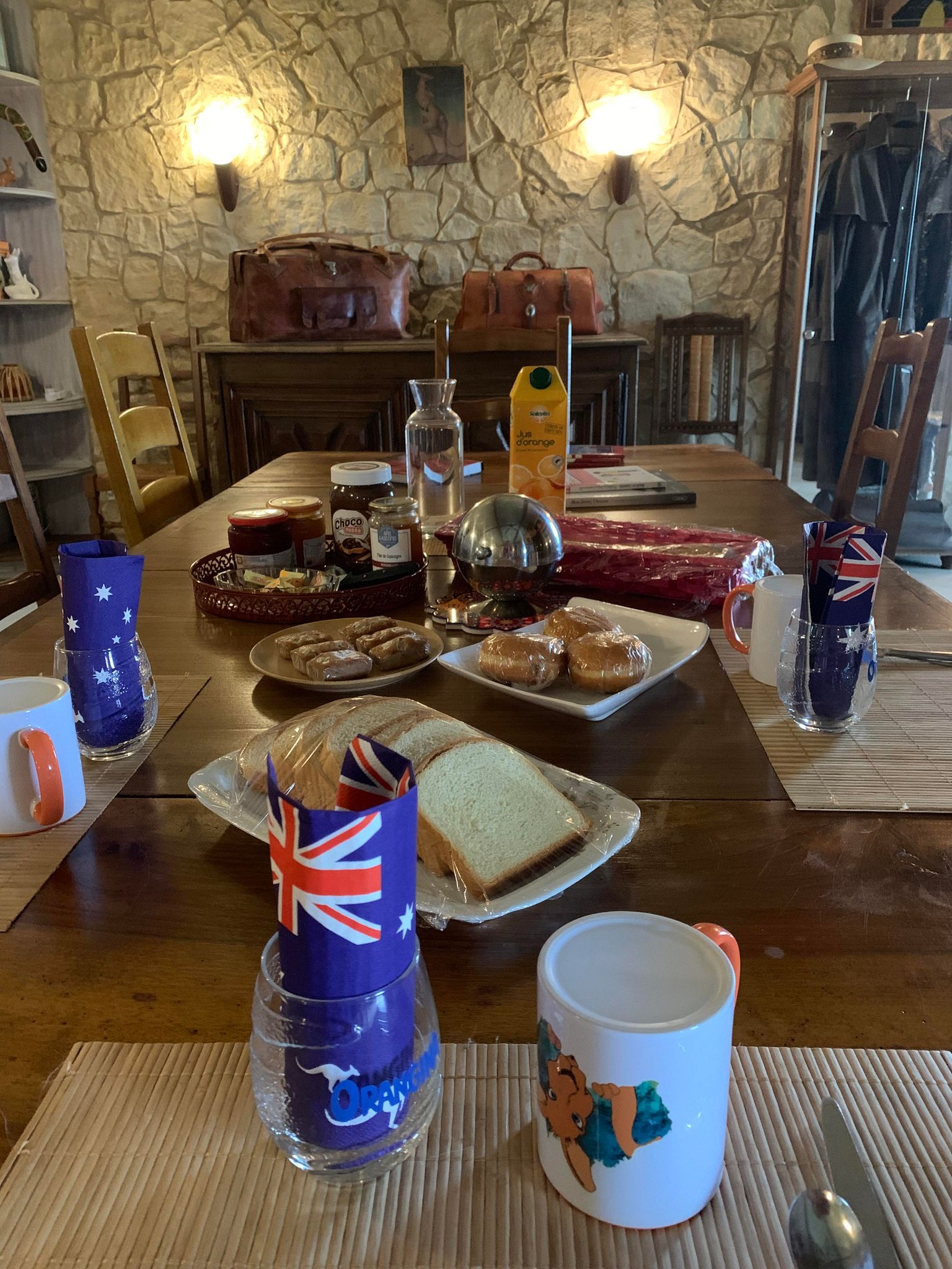 Photo 6/7 — Autre « Dormez avec des kangourous — Expérience insolite à Gers » à Riguepeu Gers