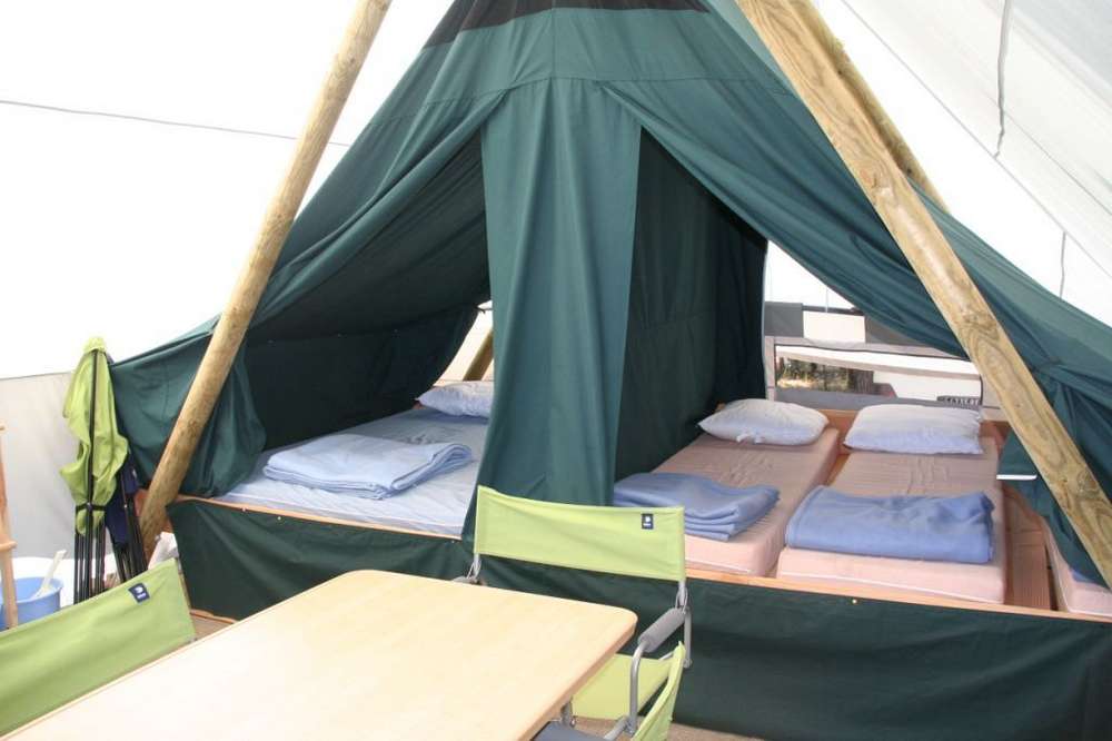 Tente toile & Bord de Mer — Séjour relaxant à Noirmoutier en Vendée à Saint-Genis-Les-Ollières — chambre