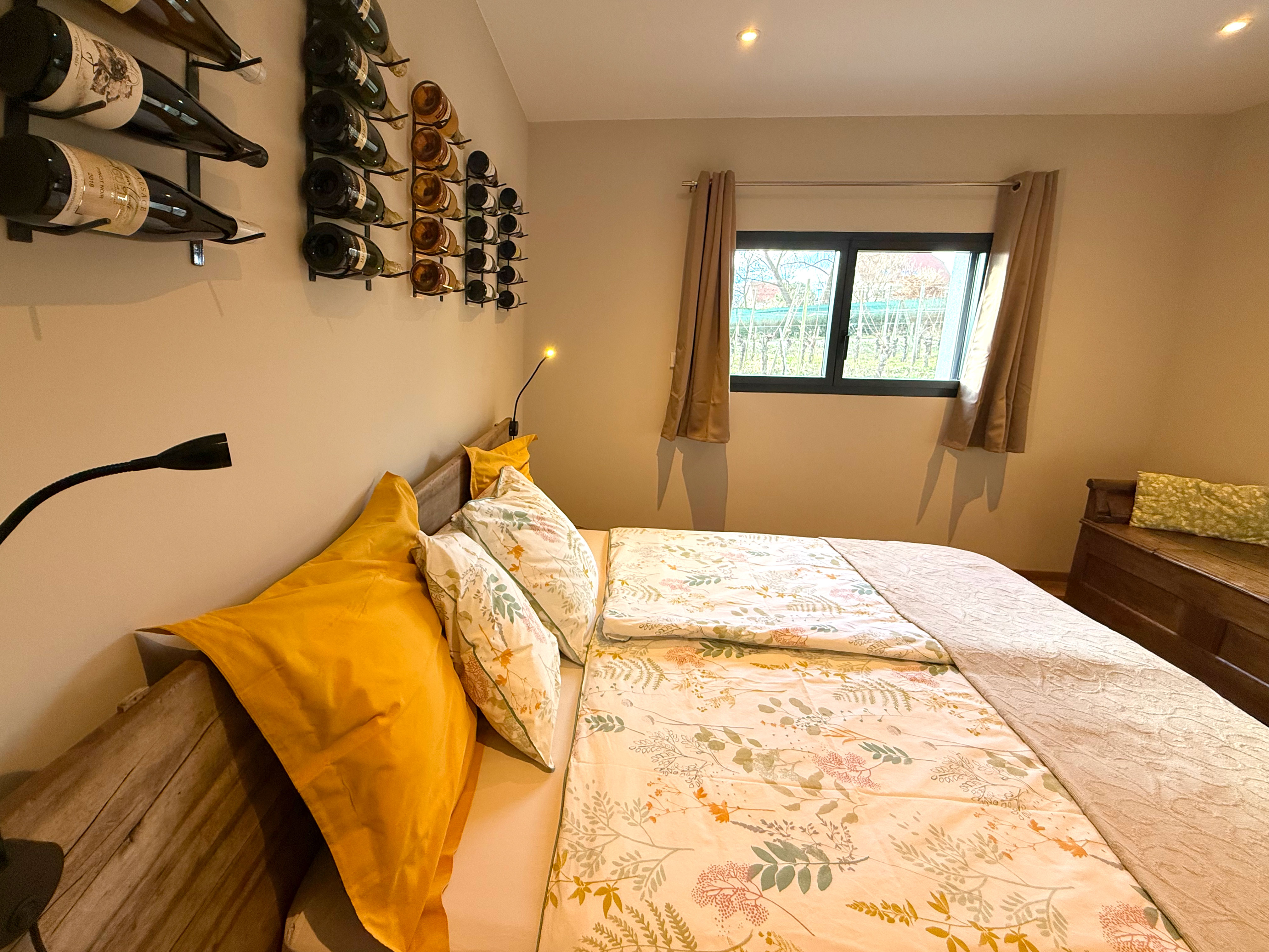 La Chambre aux Bouteilles — Expérience oenologique à Haut-Rhin à Eguisheim — espace de vie
