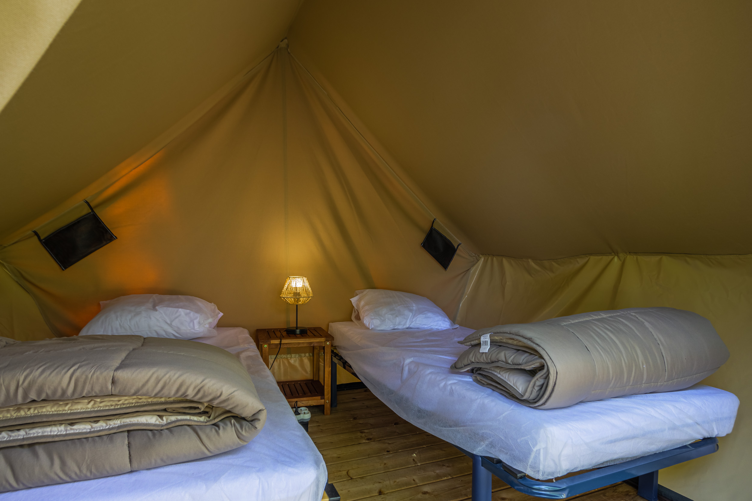 Tente bivouac nomade : une expérience immersive en pleine nature à Briare — chambre