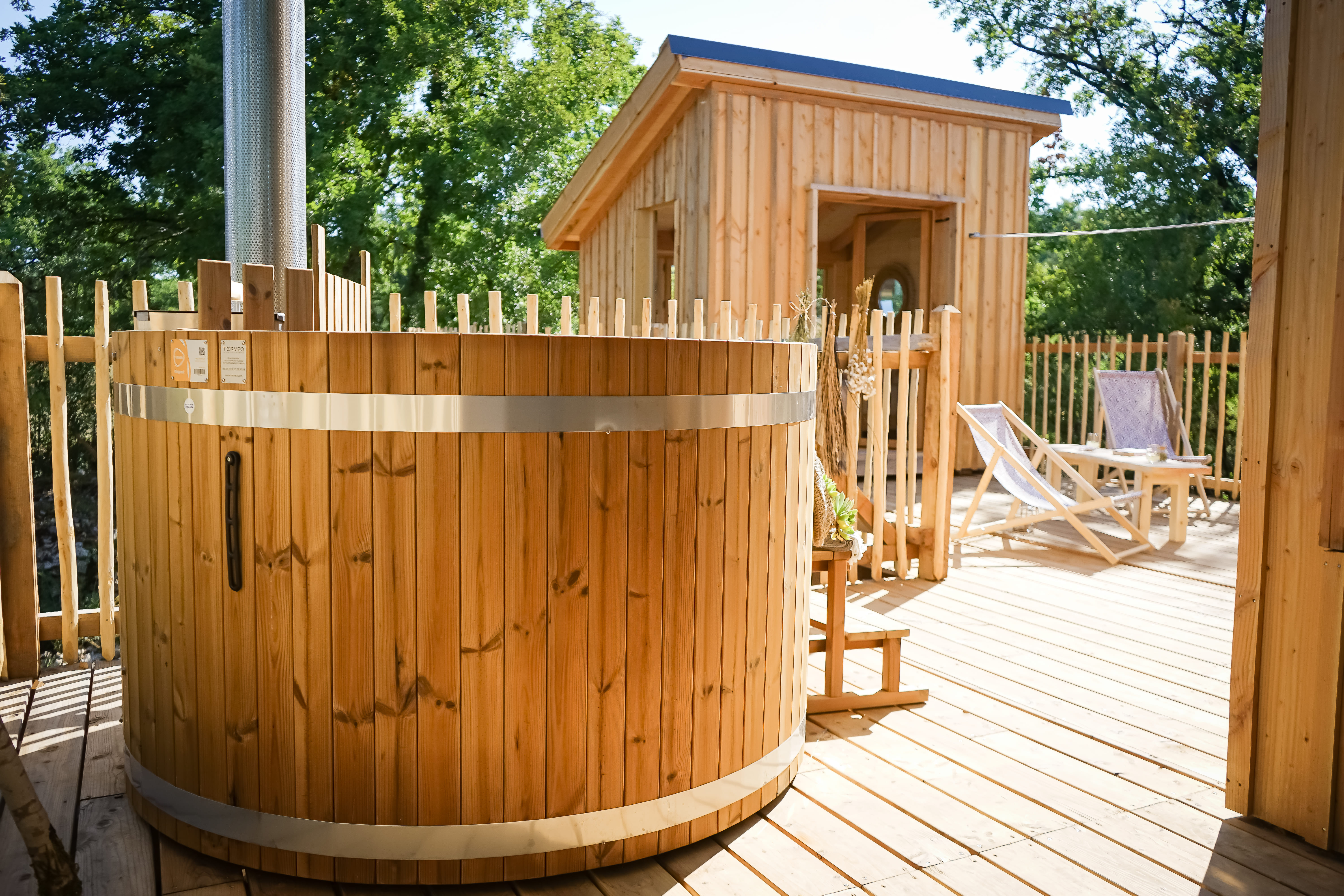 Évasion dans les arbres : cabane des rails avec spa en Limousin — Cabane à Chartrier Ferriere