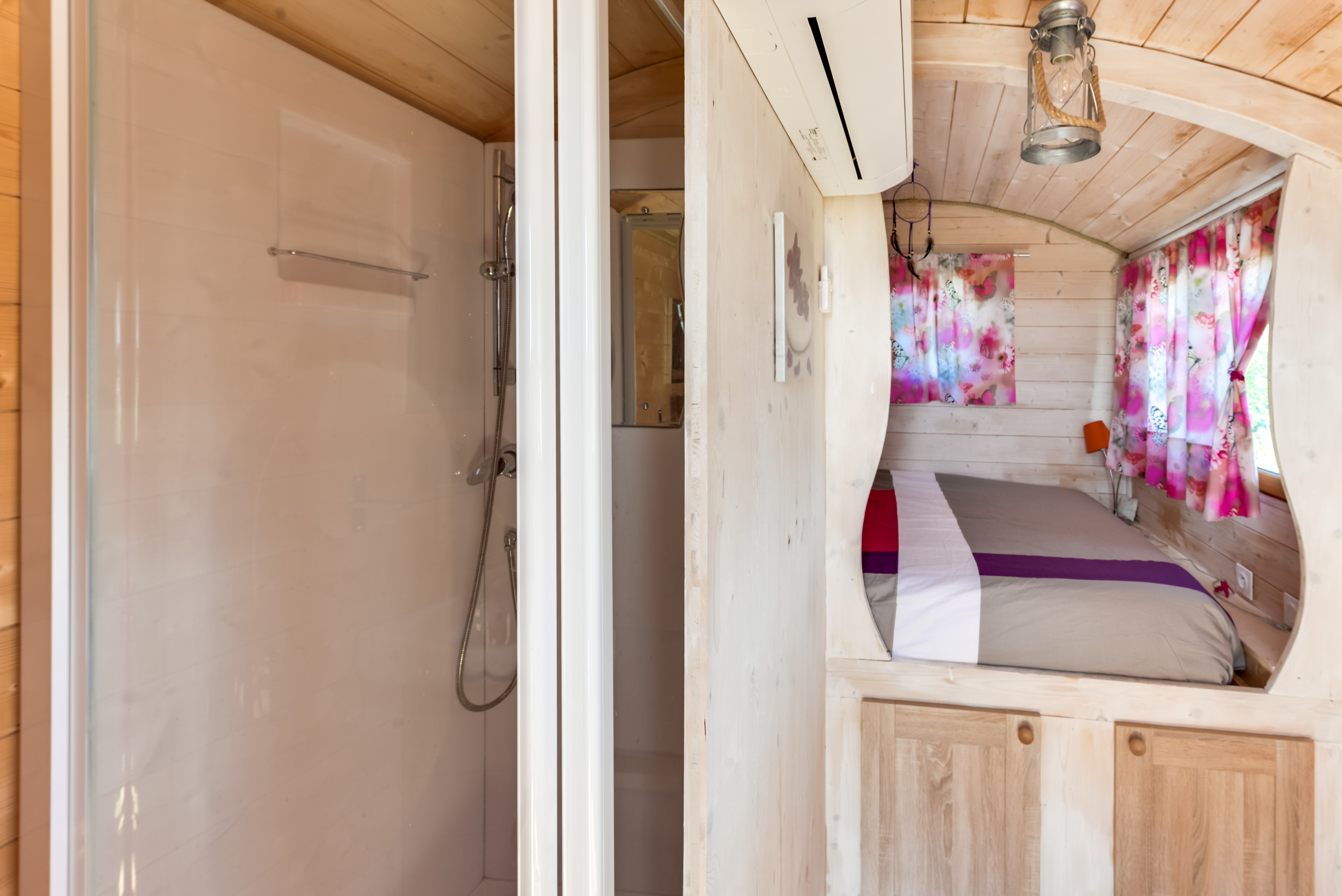 Roulotte Lavande : un voyage sensoriel en Provence à Cairanne — détail architectural