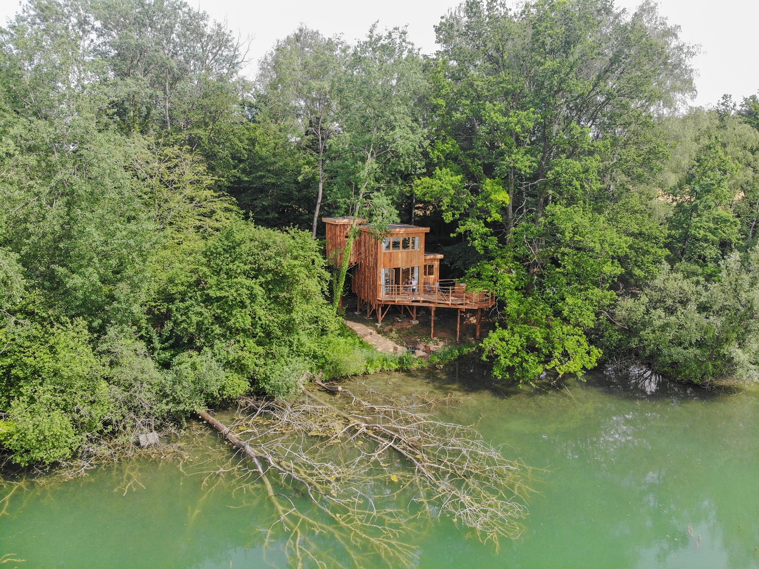Cabane Spa Attrape Rêves : une échappée belle en Picardie à St-Léger-Aux-Bois — vue intérieure