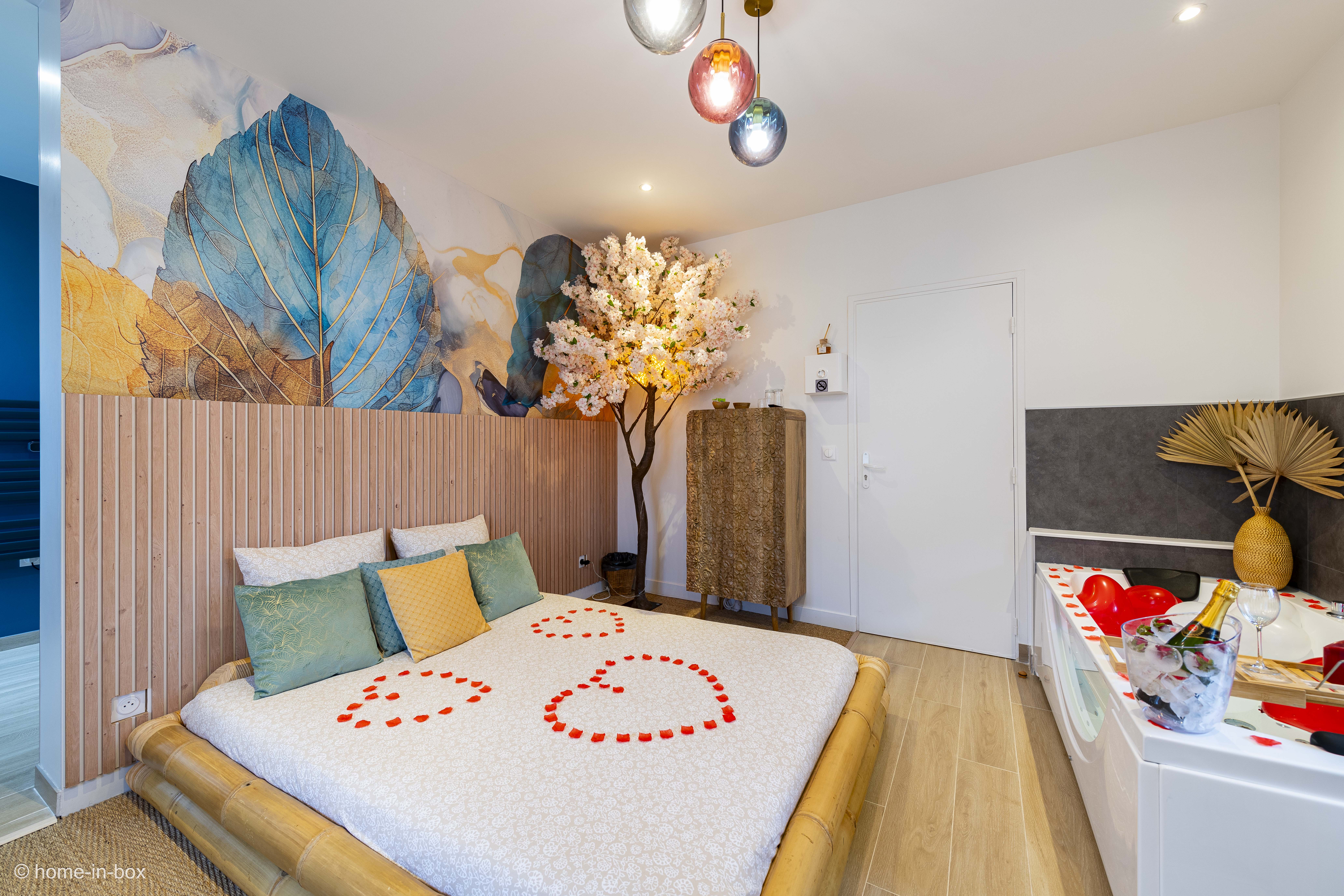 Suite Asie avec Jacuzzi — Escapade romantique à 15min de Disney