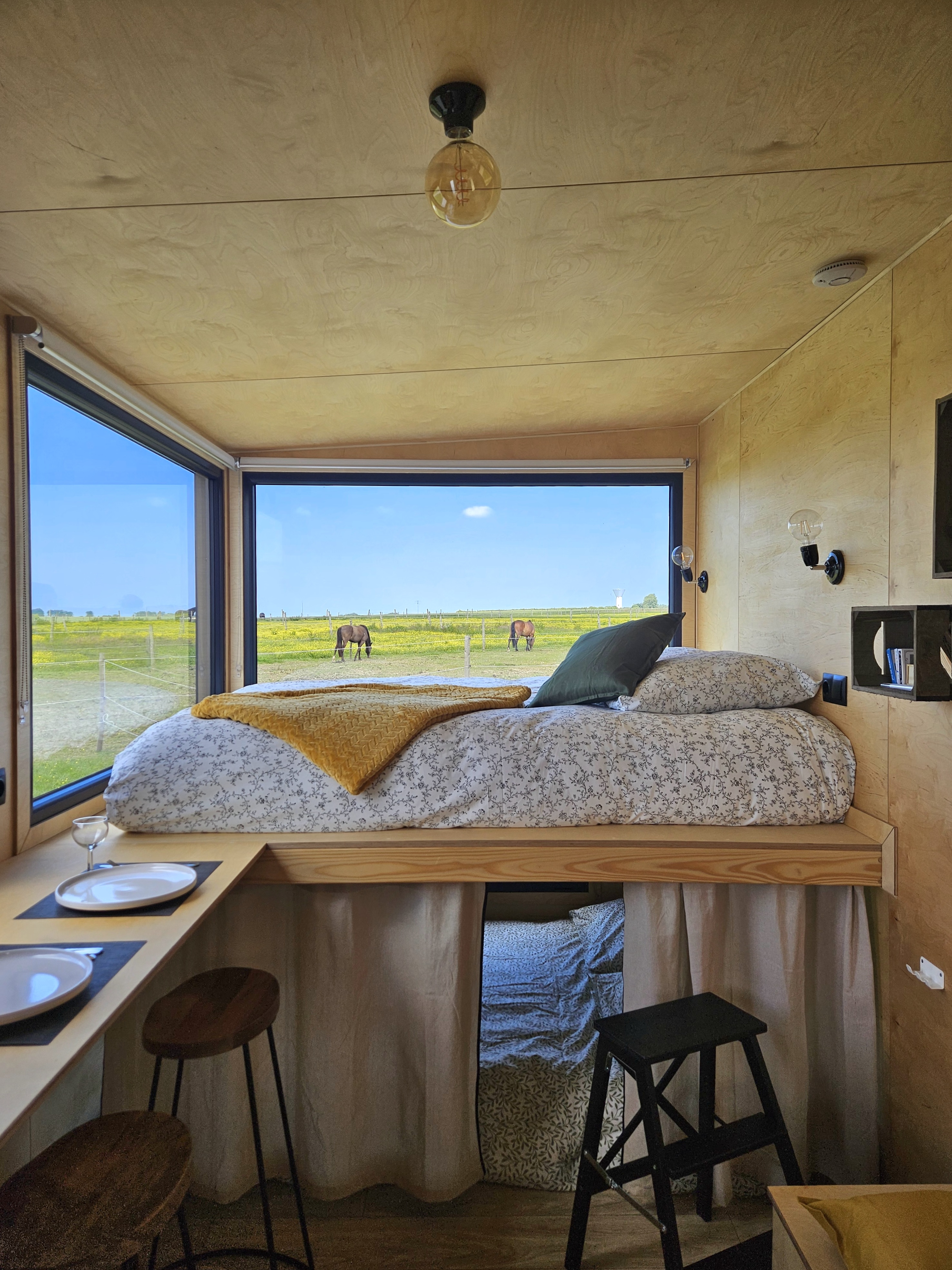 Tiny House La Cavalerie : une évasion en pleine nature à Etretat — vue intérieure