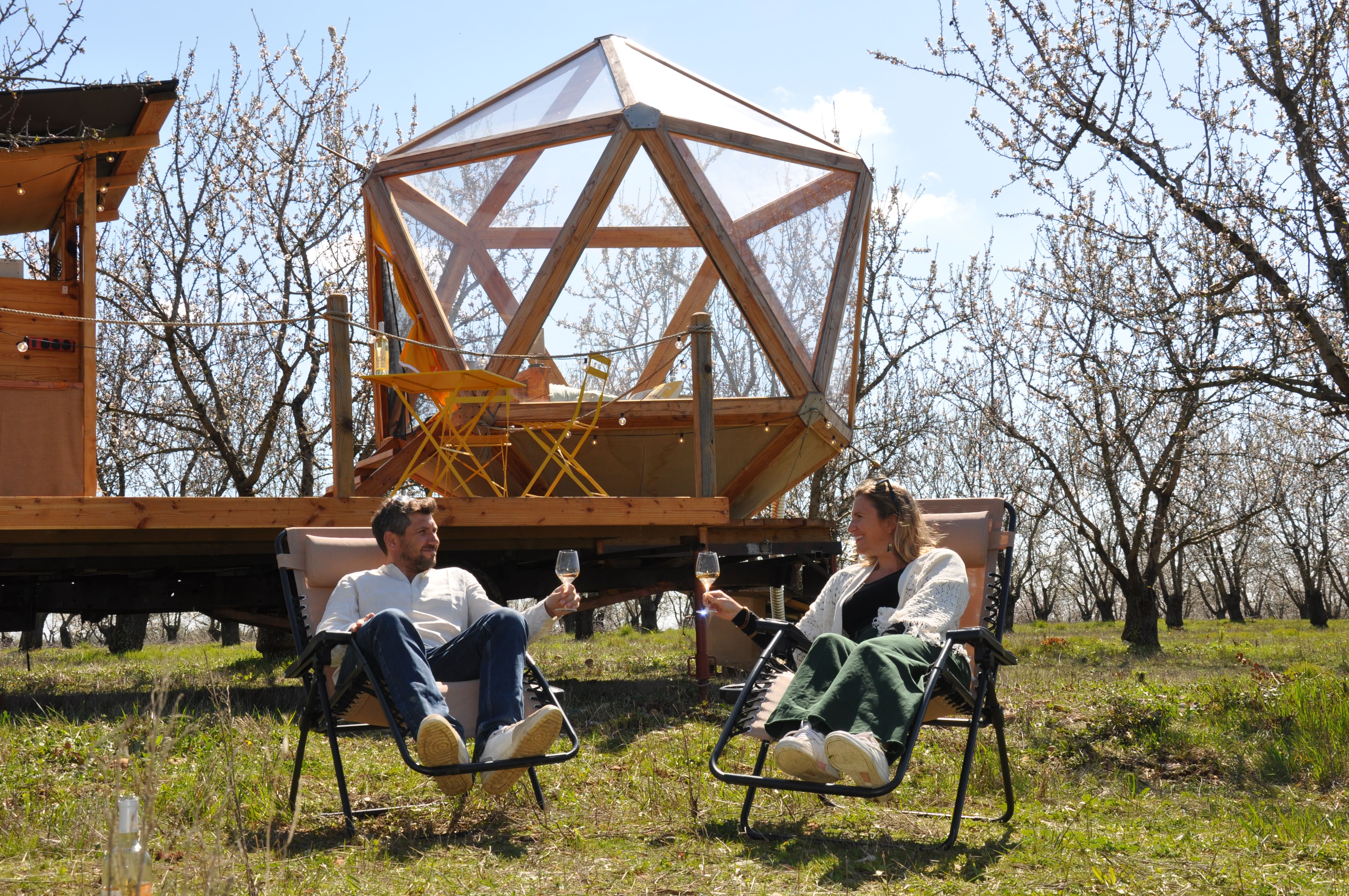 La bulle Ico : un dôme enchanteur en Provence à Valensole — environnement naturel