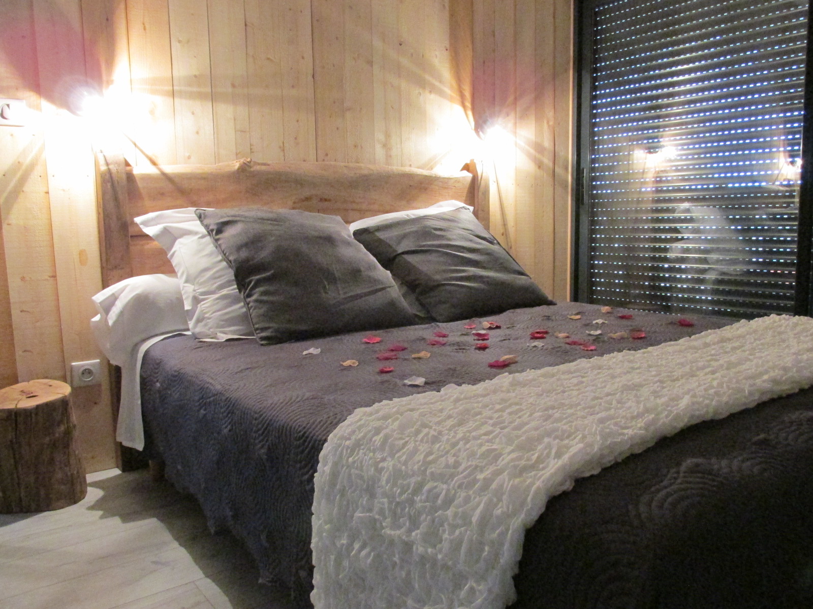 La Cabane Spa de Gardelac : une échappée belle en Aquitaine à Saint Remy Sur Lidoire — salle de bain