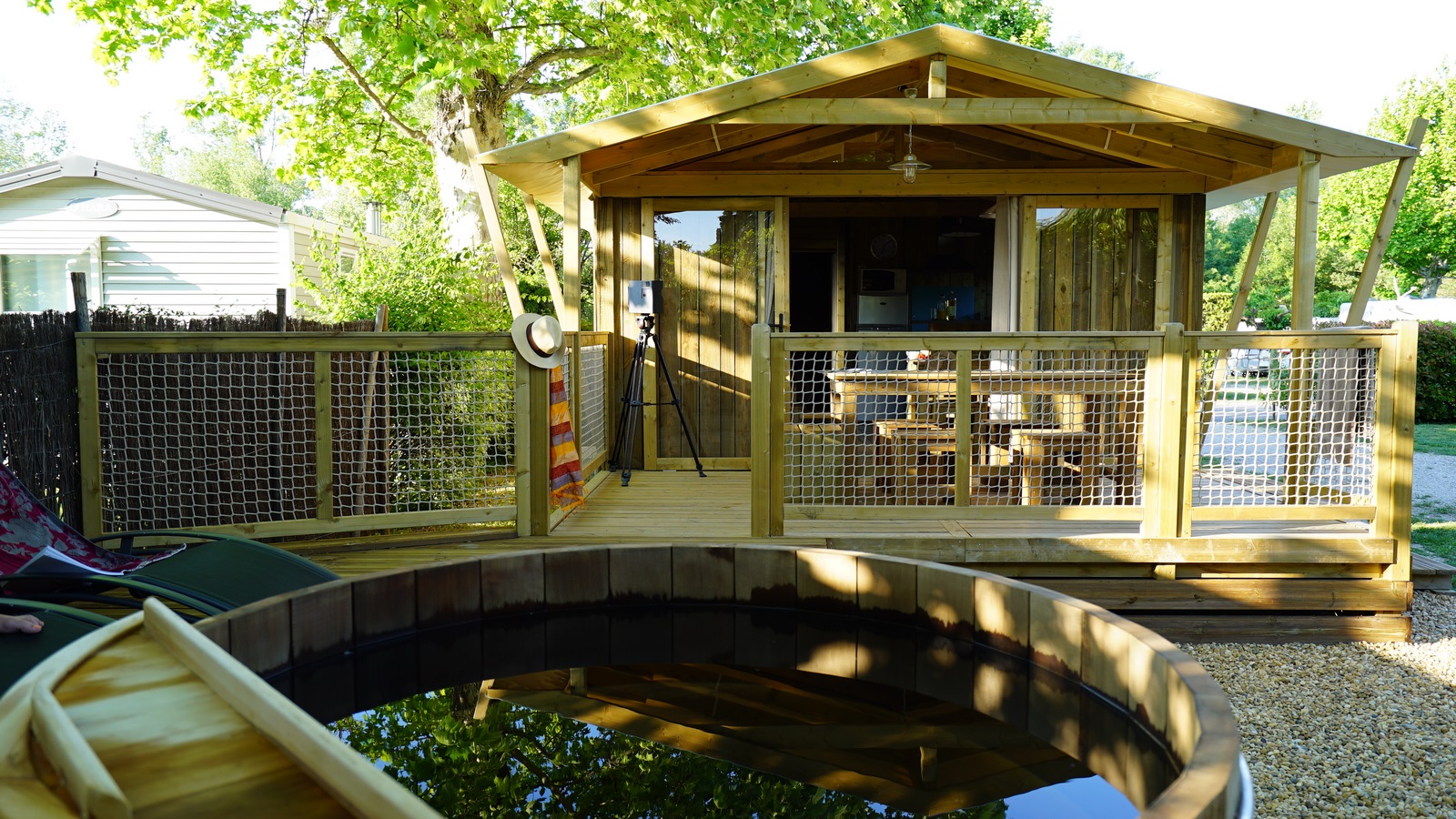 Nature Lodge & Spa : un refuge safari au cœur de la Provence à L'isle-Sur-La-Sorgue — espace de vie