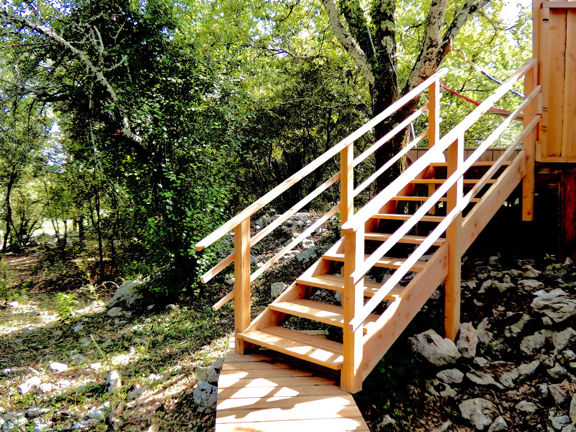 Cabane L'inattendue — Escapade sur pilotis avec spa à Souleyourt (Hérault) à Souleyourt — chambre