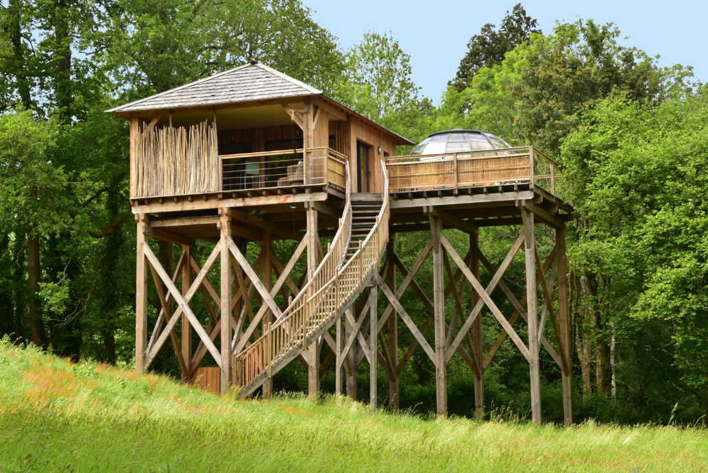 Le Scandilodge Dôme & Spa — Cabane sur pilotis avec spa à Morbihan