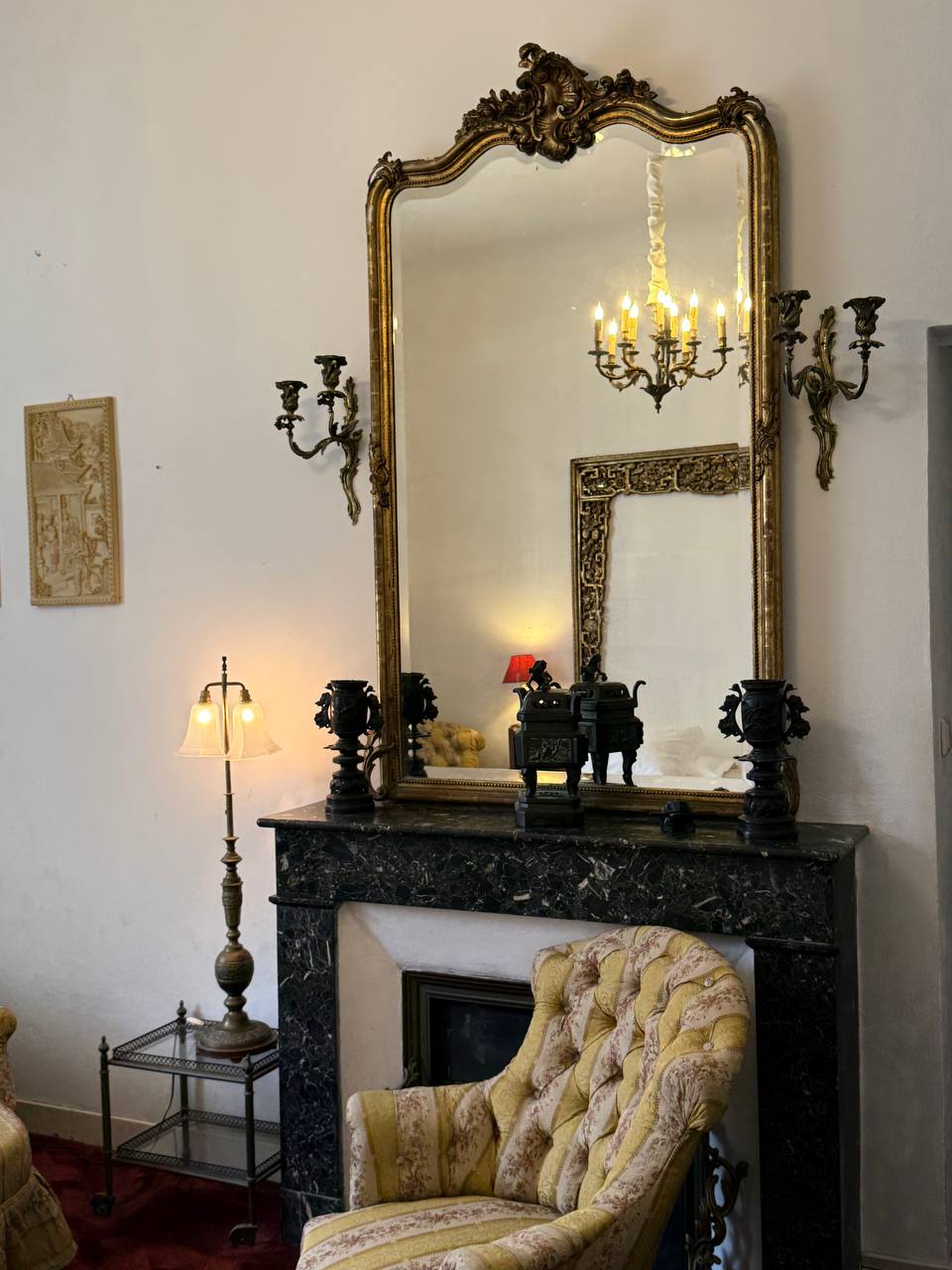 Gîte Irouleguy — Chambre à thème avec spa à Landes à Château d'Estrac — détail architectural