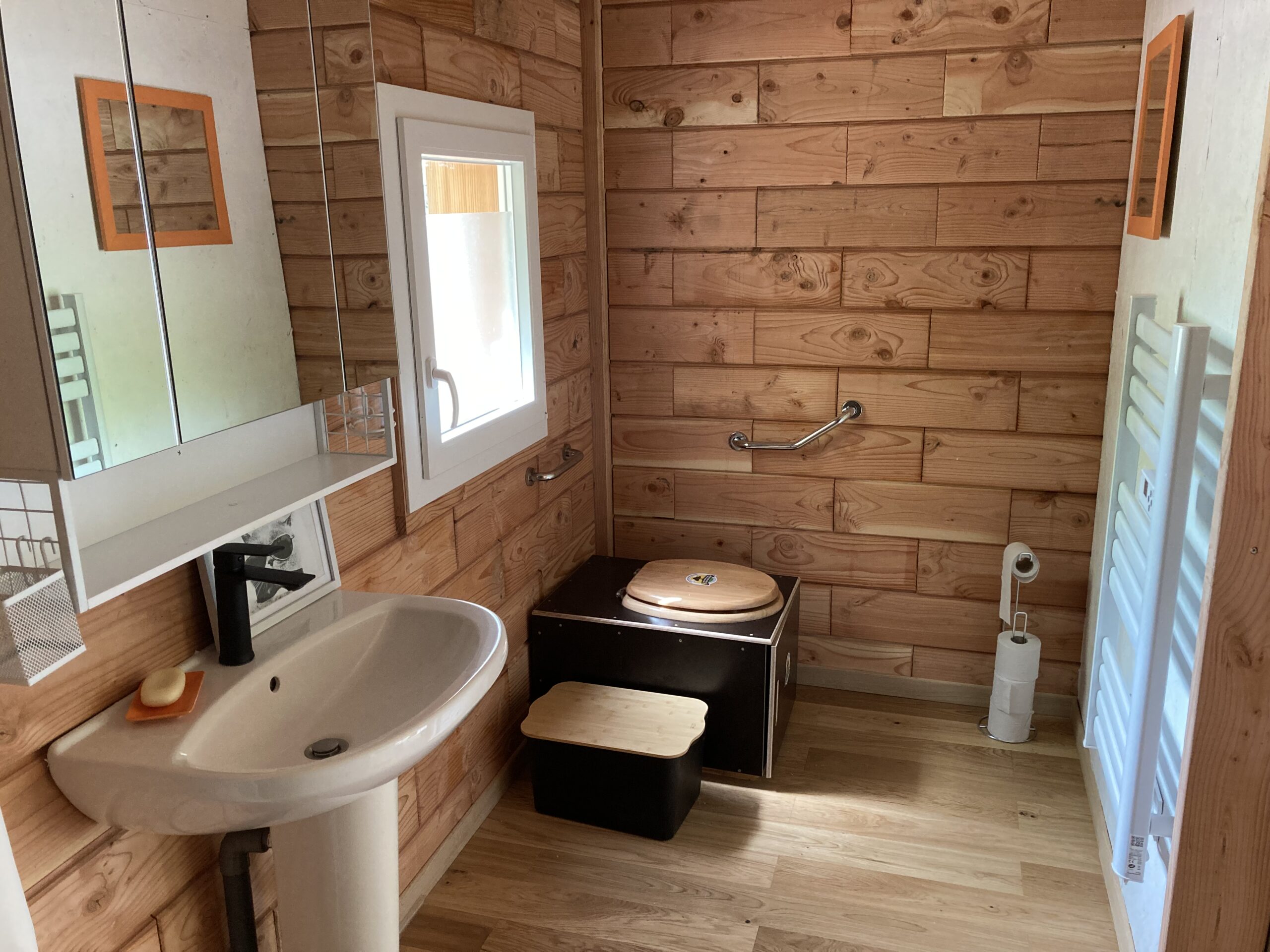 Brikawood — Cabane moderne avec spa à Gironde à Peysoup — vue depuis la terrasse