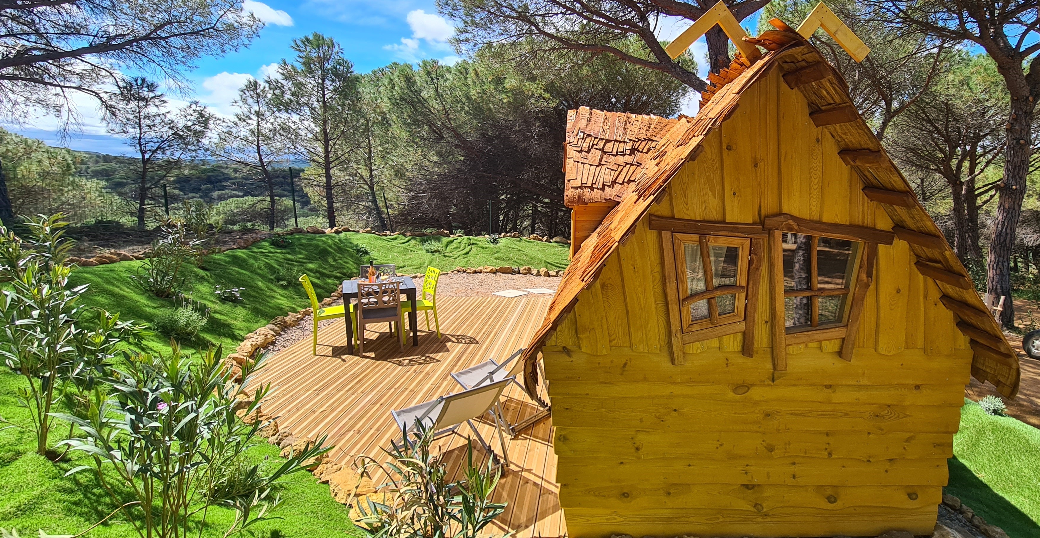 La Cabane Enchantée — Cabane avec spa à Aude à Bizanet — espace de vie