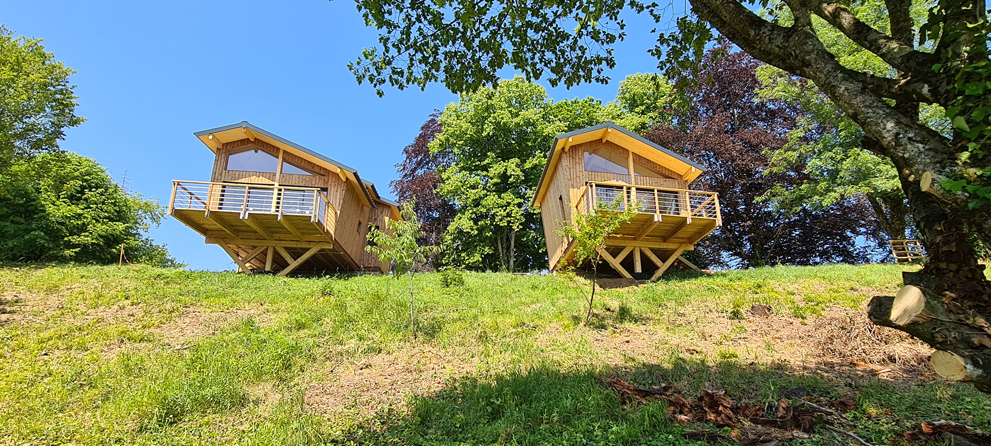 Cabane la Perle : une échappée sur pilotis en Franche-Comté