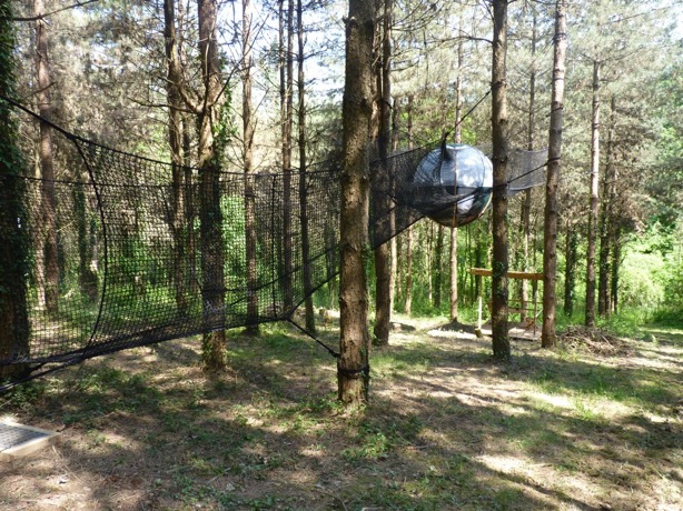 Un nid douillet en Aquitaine pour une escapade romantique à Loubieng — salle de bain