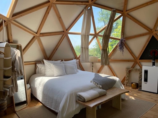 Lichen dôme géodésique & Spa : une évasion sensorielle en pleine nature à Lagraulet Du Gers — chambre
