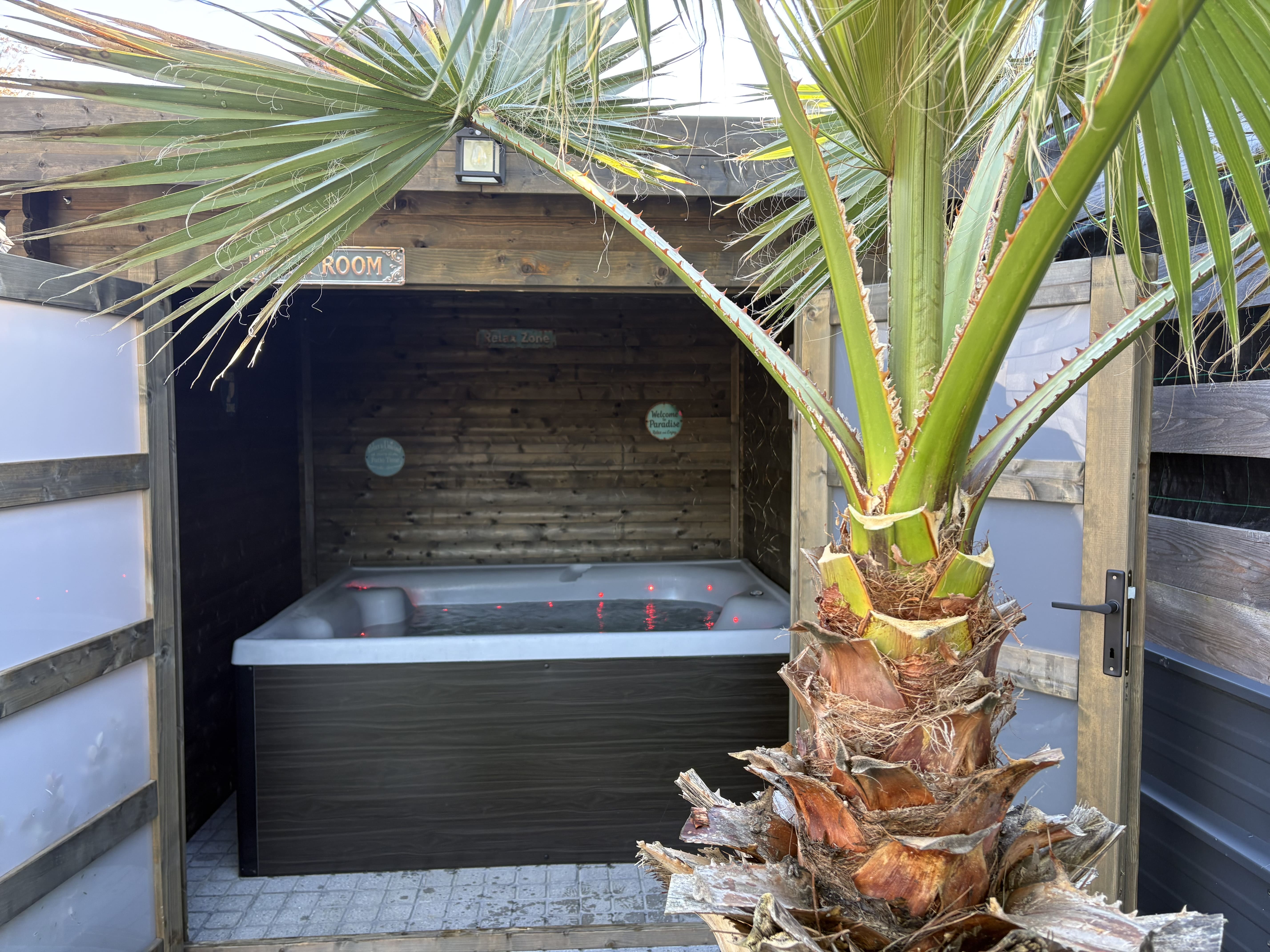 Le Mauzac & spa : un pod enchanteur en Languedoc-Roussillon à Saint Hilaire — espace de vie