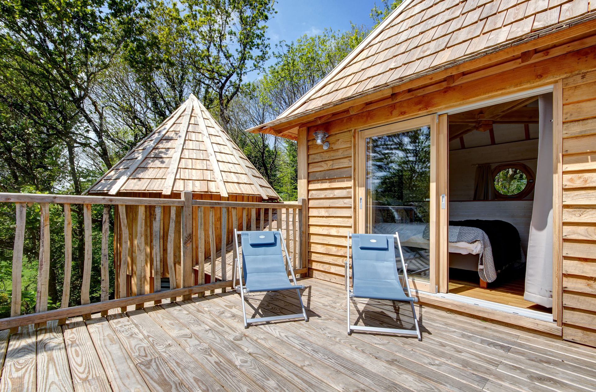 La Cabane Spa Lodge 3 — Cabane sur pilotis avec spa à Morbihan à Vannes — vue depuis la terrasse