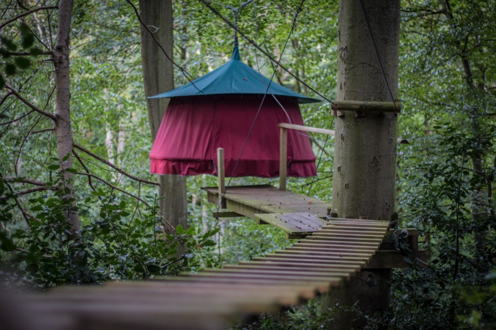 Tente suspendue Woody Park — Nuit en pleine forêt à Seine-Maritime à Rouen — espace de vie