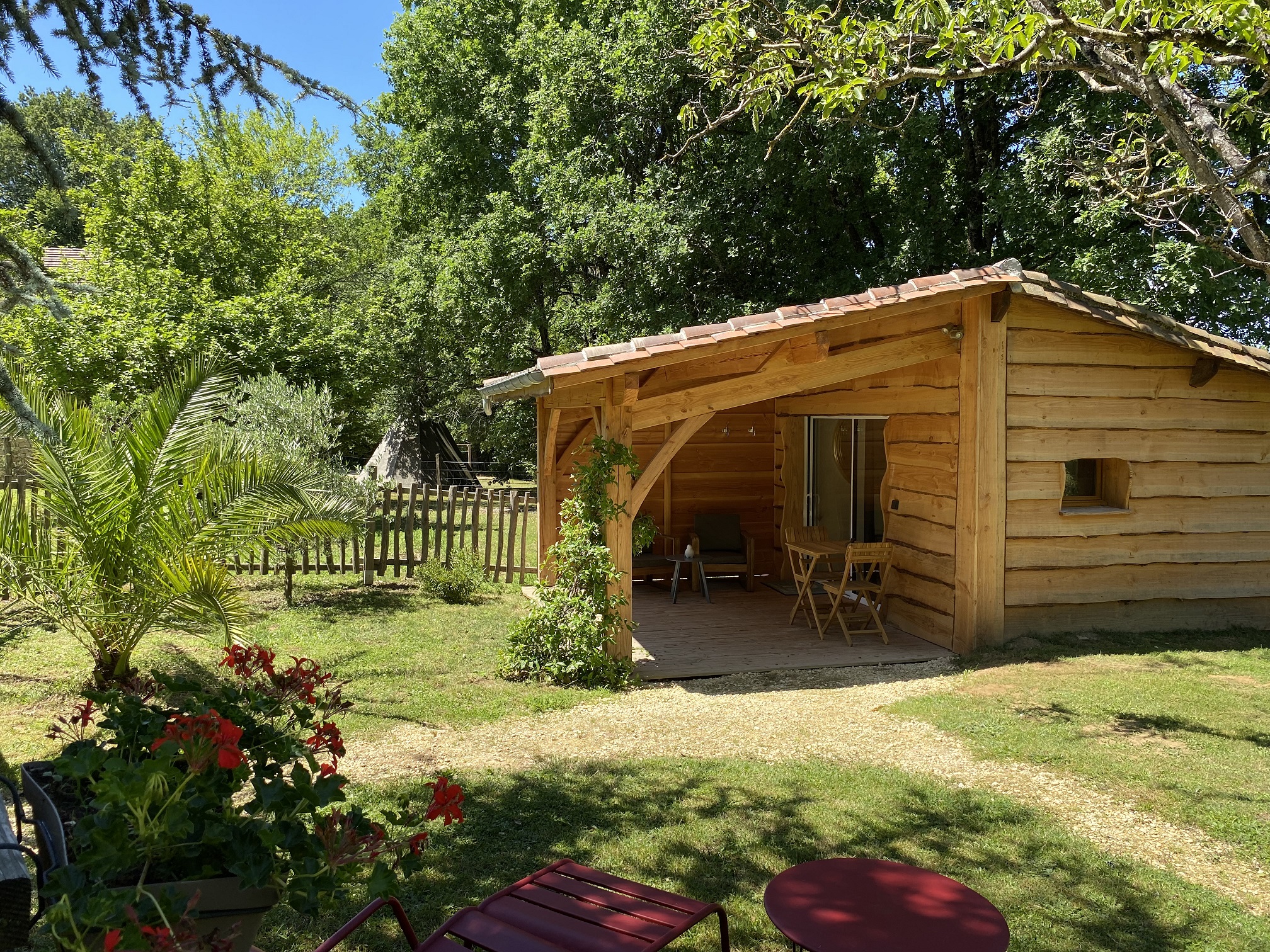 Cabane Jardin & Spa : une évasion en Aquitaine à Monsac — espace de vie