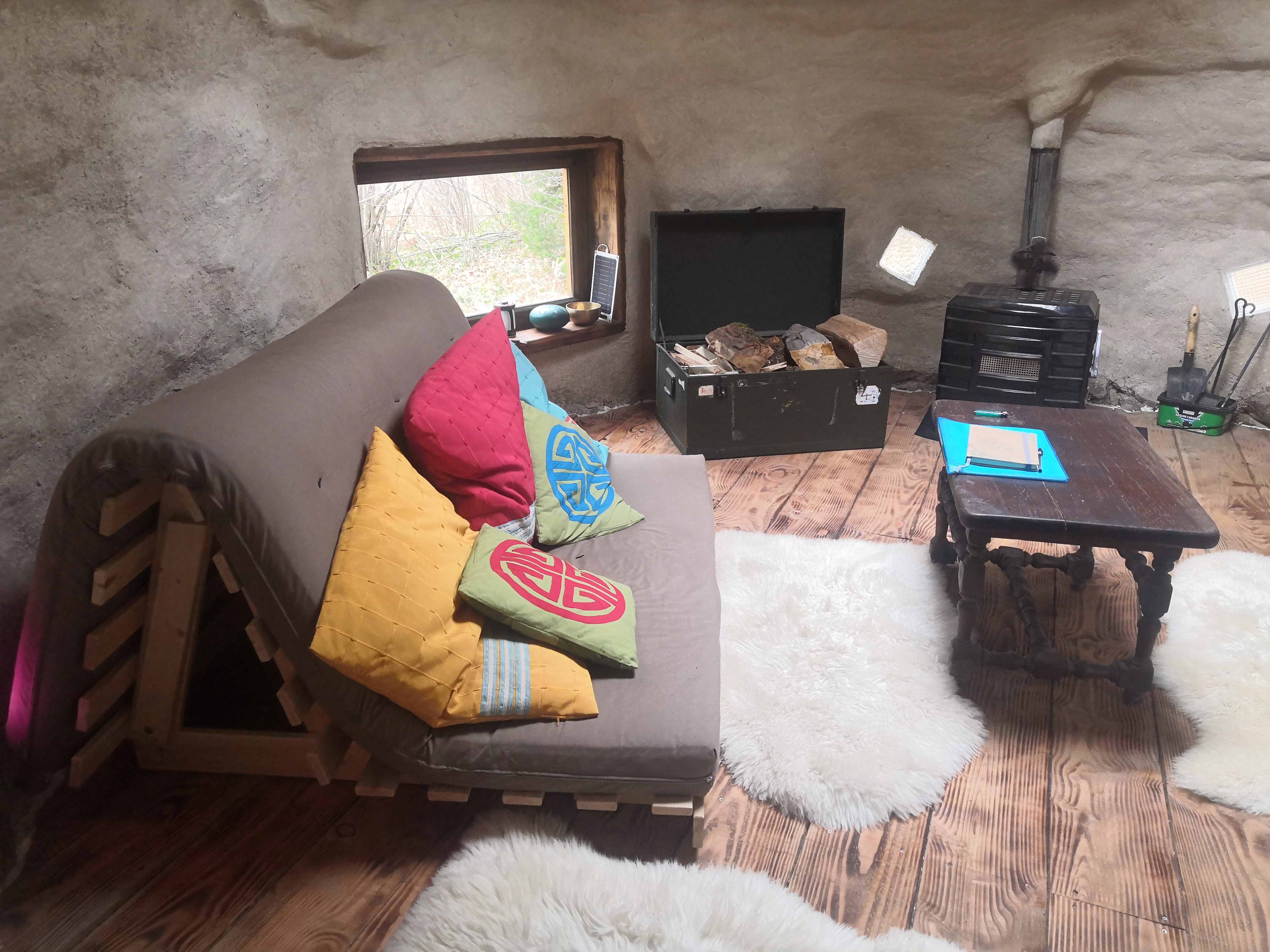 La Cabane dans les bois : une immersion en pleine nature à St Nicolas Des Biefs — salle de bain