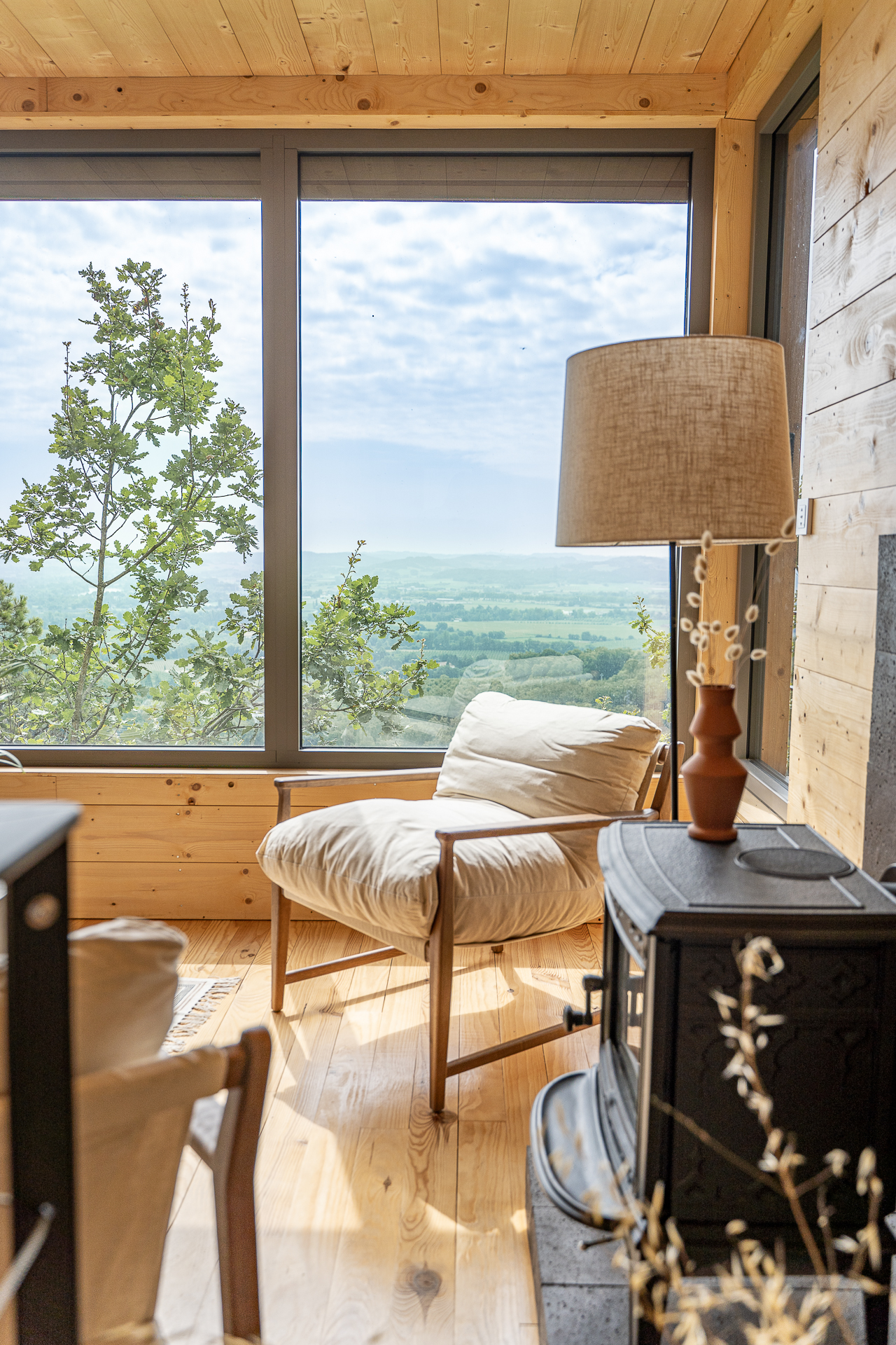 La Palombière 1 : une cabane dans les arbres avec spa en Aquitaine à Laparade — salle de bain
