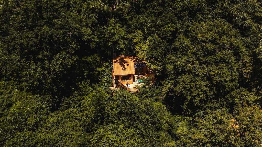 Cabane Spa Bonheur : une évasion perchée en Picardie à Rosoy-En-Multien — cuisine