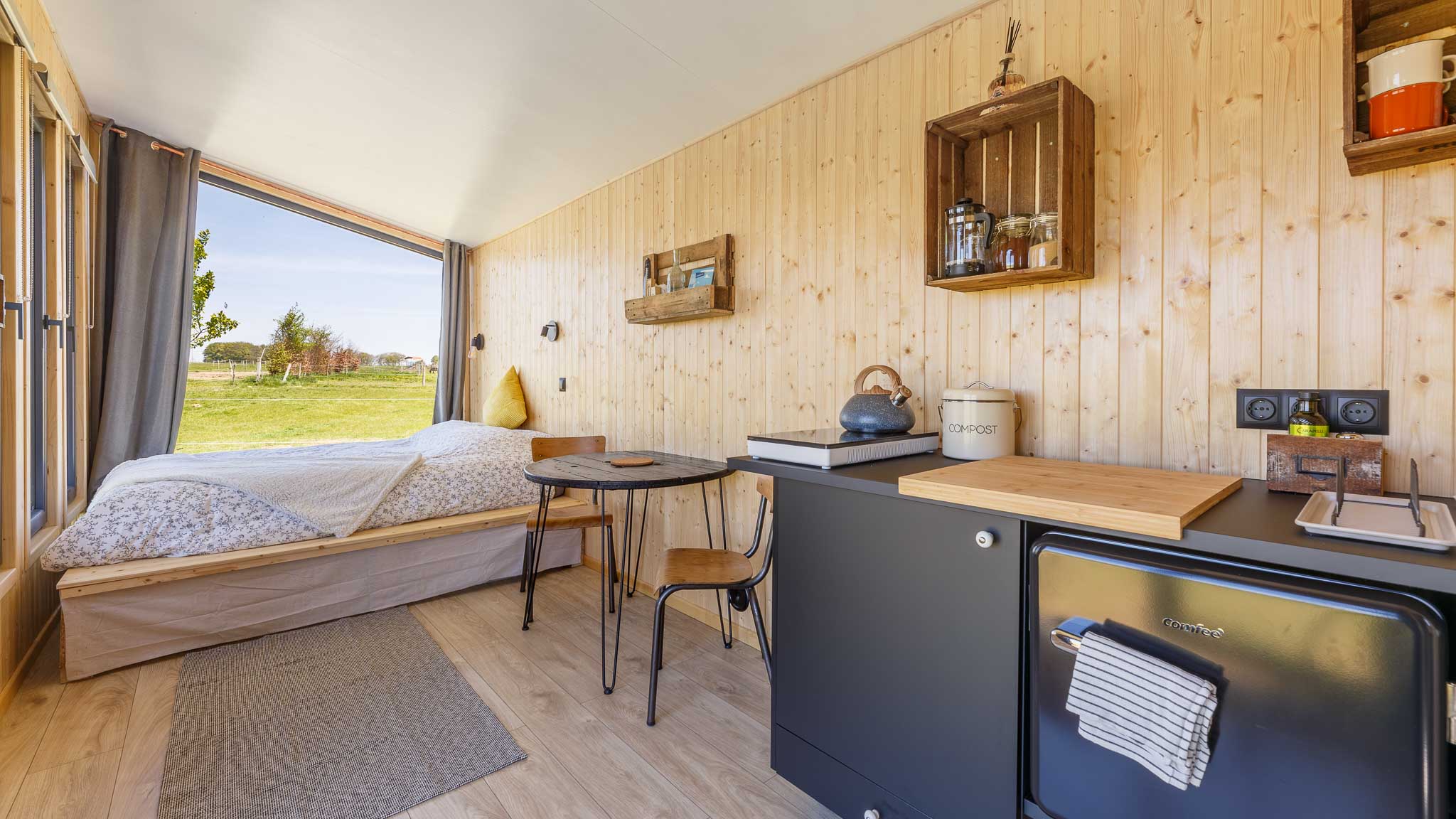 Tiny House L'Écurie : une escapade insolite en Haute-Normandie à Etretat — cuisine