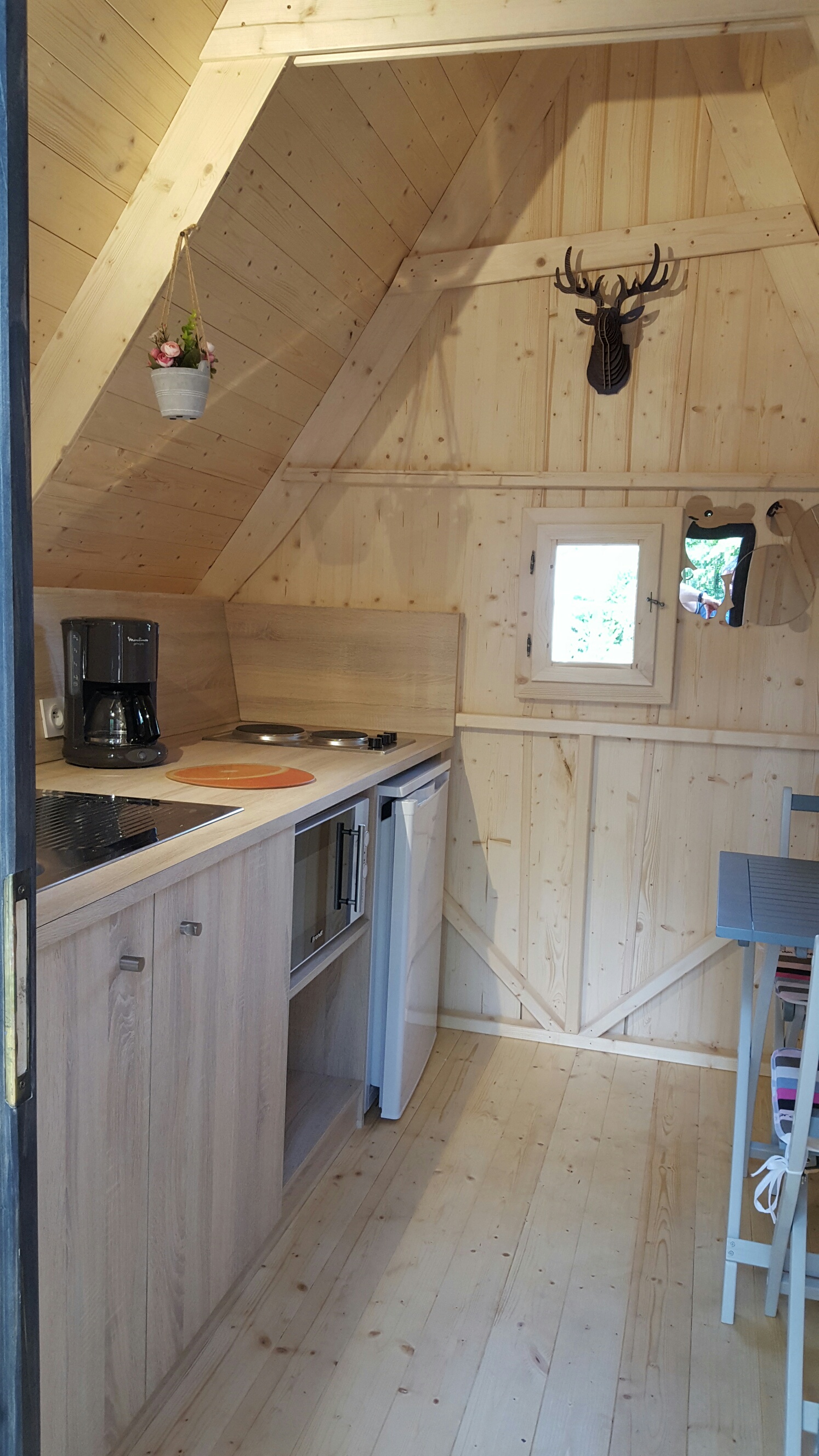 Les 3 Casabanes : une cabane immersive en Bretagne à Pont-Scorff — salle de bain