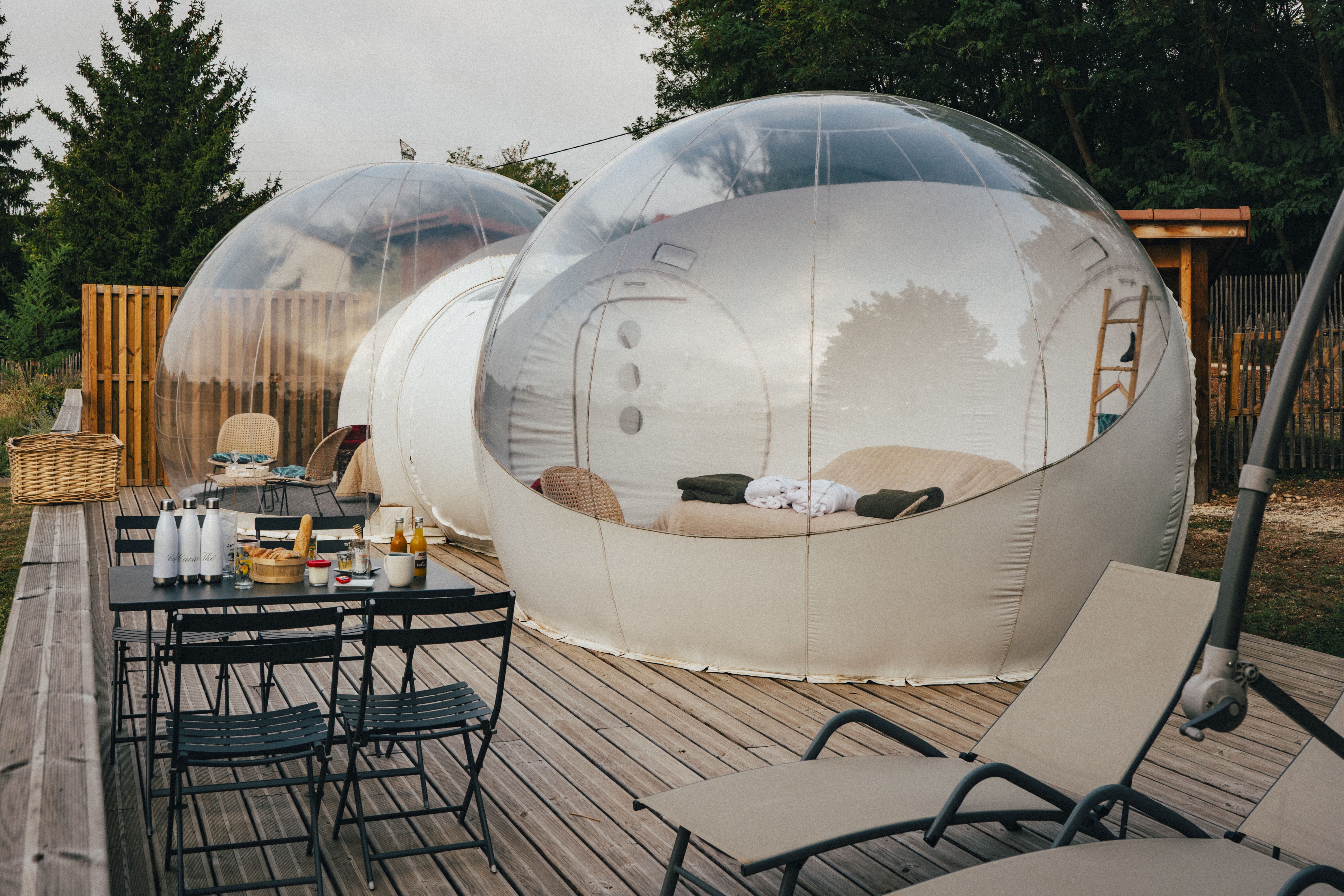 La Bulle SPA Suite : une évasion sensorielle en Rhône-Alpes à Jarcieu — cuisine