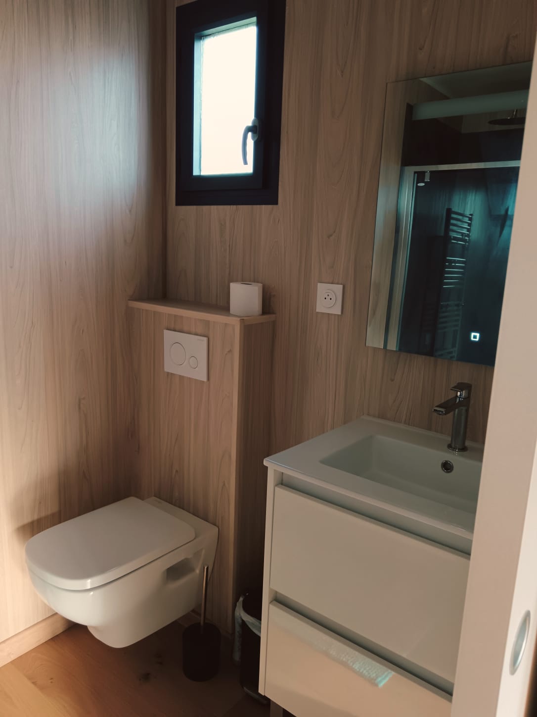 Cabane Kubôval — Détente avec spa privatif à Tarn-et-Garonne à Montauban — détail architectural
