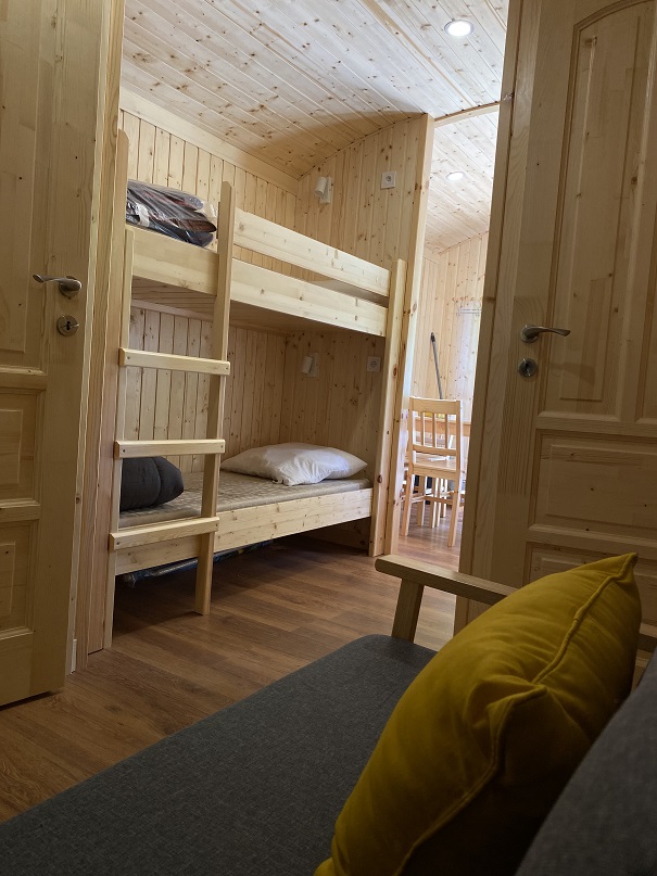 La Roulotte — Séjour insolite avec spa à Tarn à Rabastens — chambre
