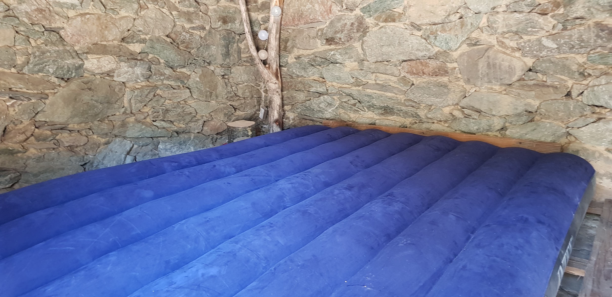 U Paliaghju : un cabanon authentique en Corse à Santa-Lucia-Di-Mercurio — cuisine